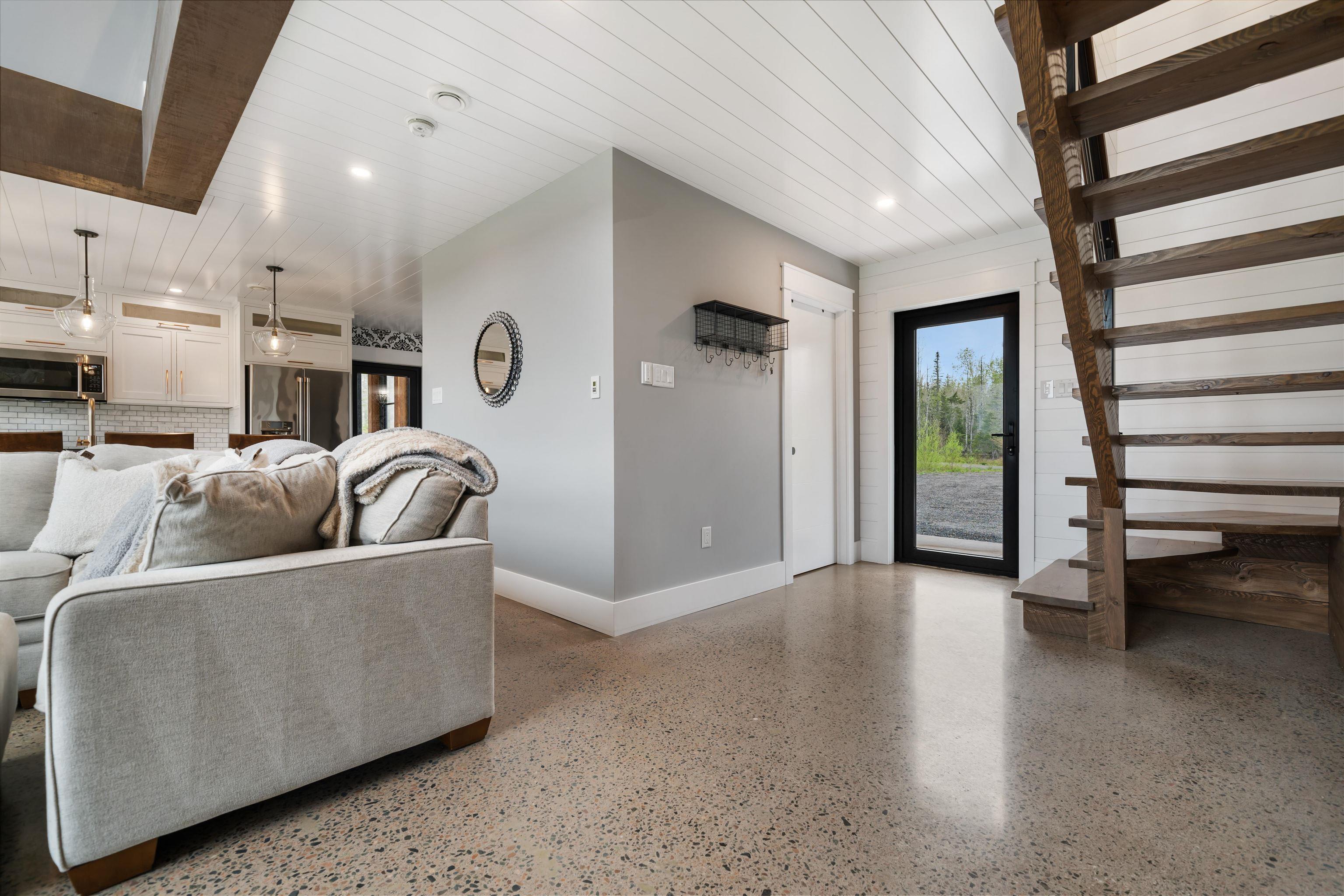 $1,025,000.00: 158 Blackberry Lane, Mattatall Lake