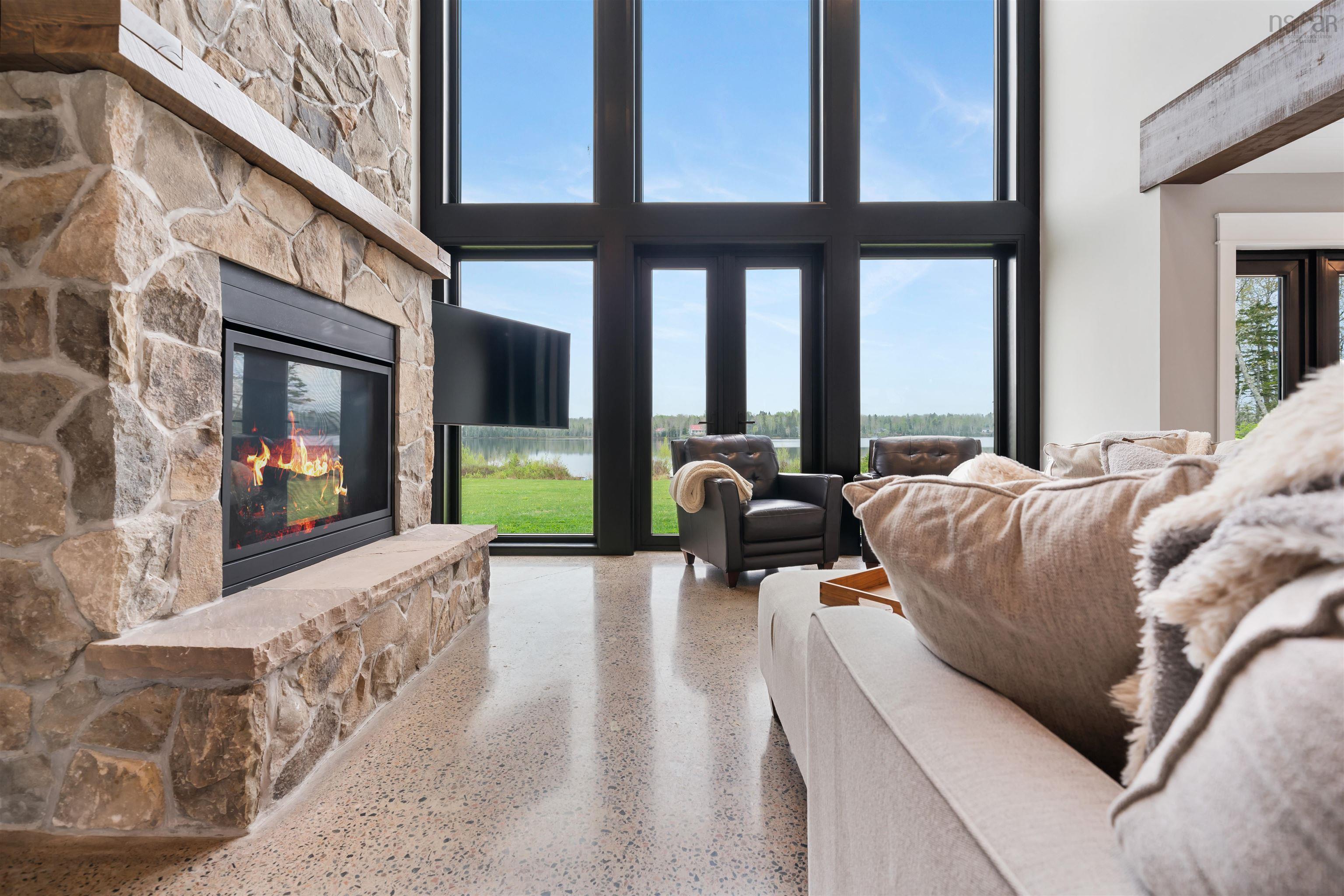 $1,025,000.00: 158 Blackberry Lane, Mattatall Lake