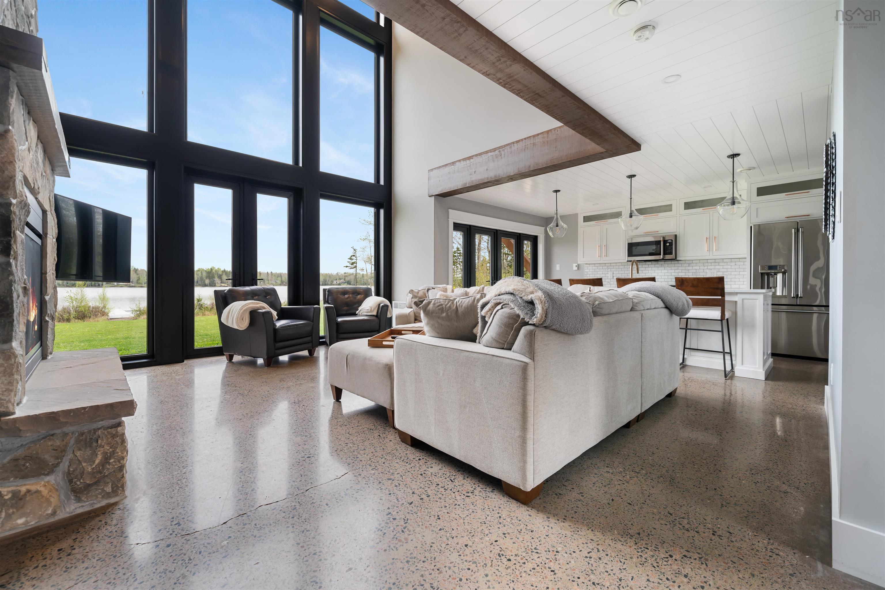 $1,025,000.00: 158 Blackberry Lane, Mattatall Lake