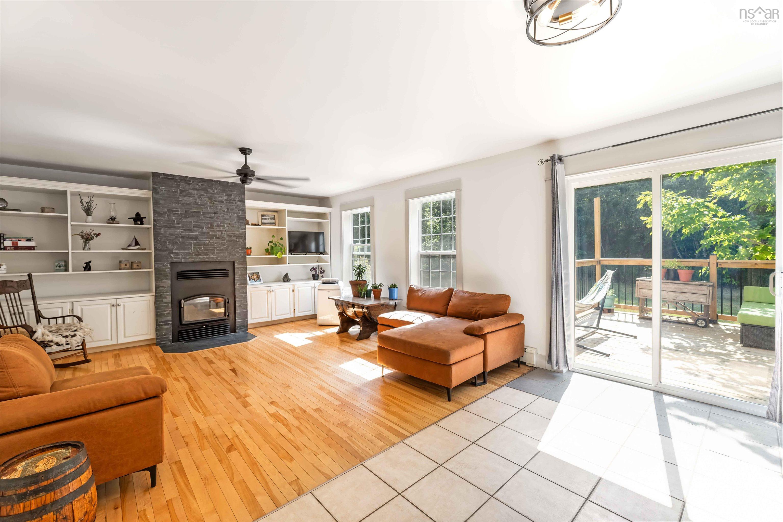 $675,000.00: 1481 Edith Drive, Coldbrook