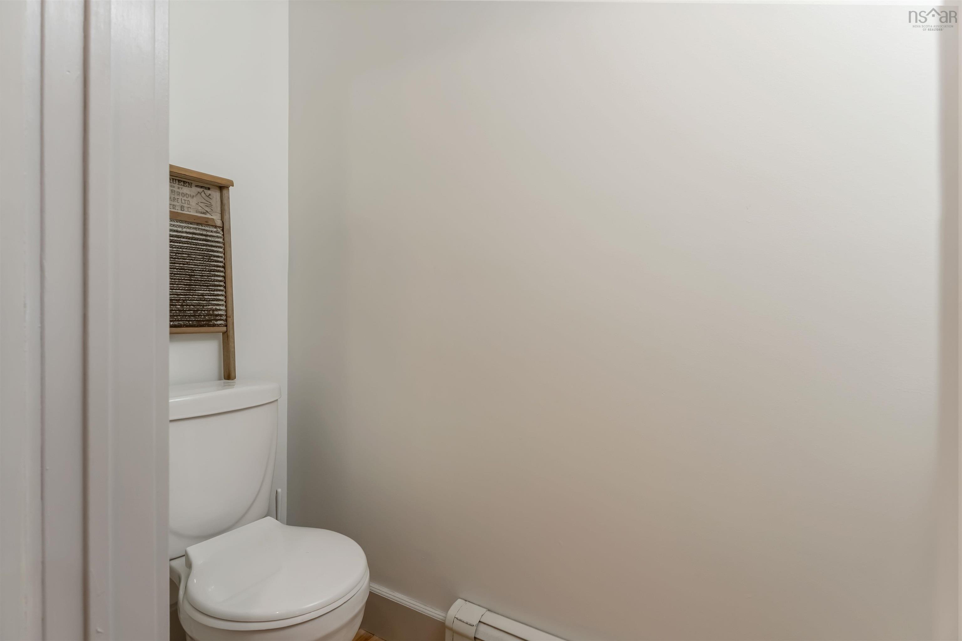 $675,000.00: 1481 Edith Drive, Coldbrook