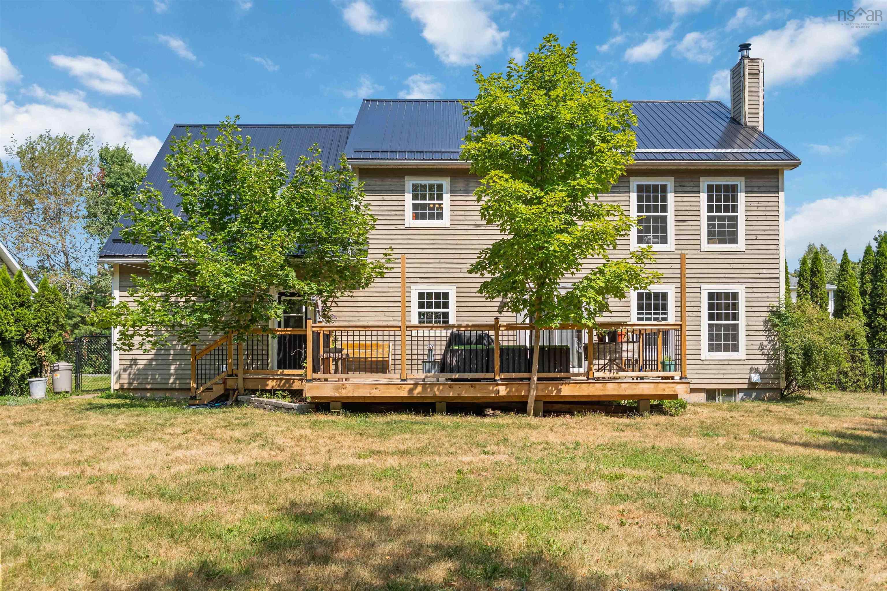 $675,000.00: 1481 Edith Drive, Coldbrook