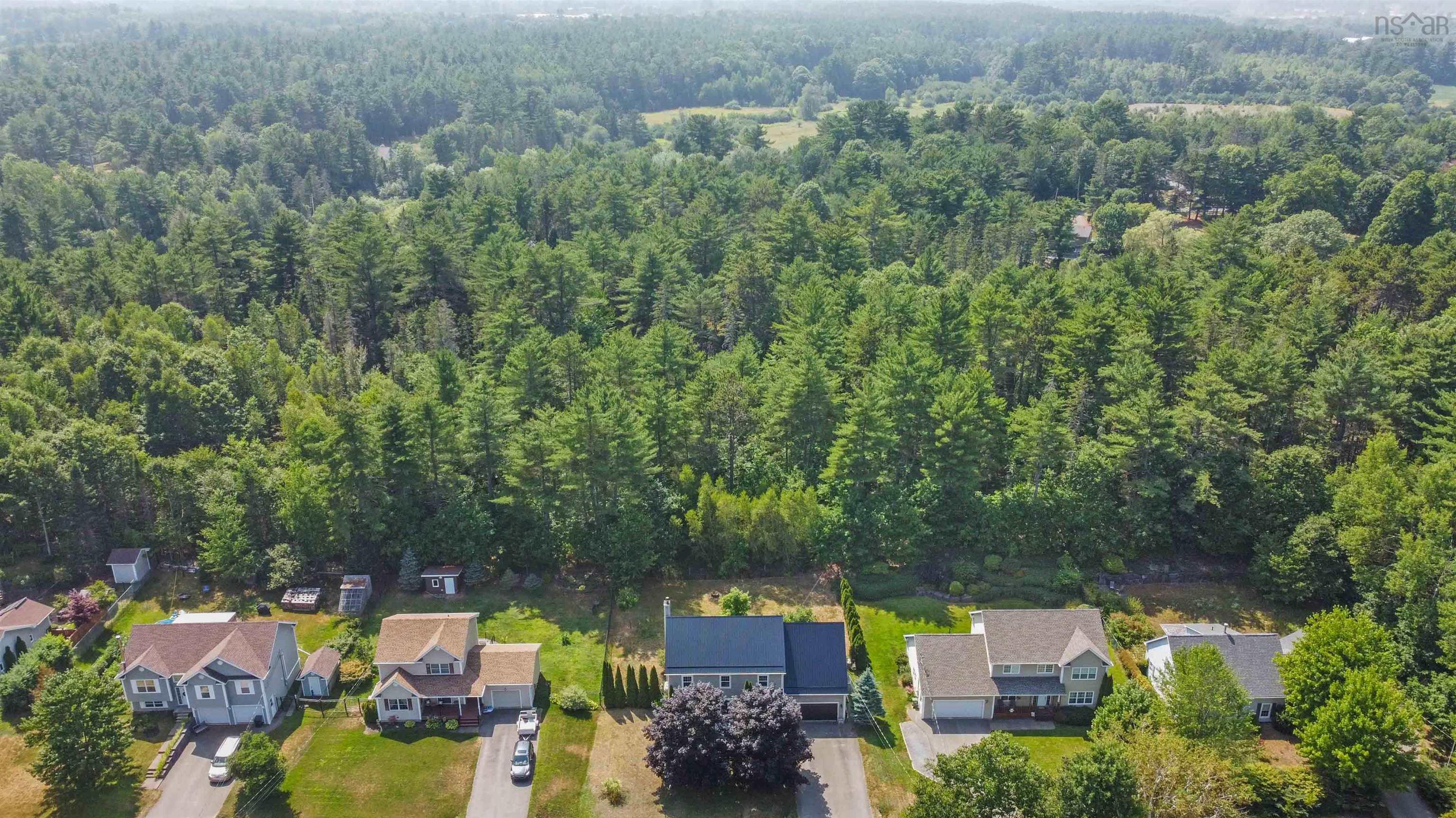 $675,000.00: 1481 Edith Drive, Coldbrook