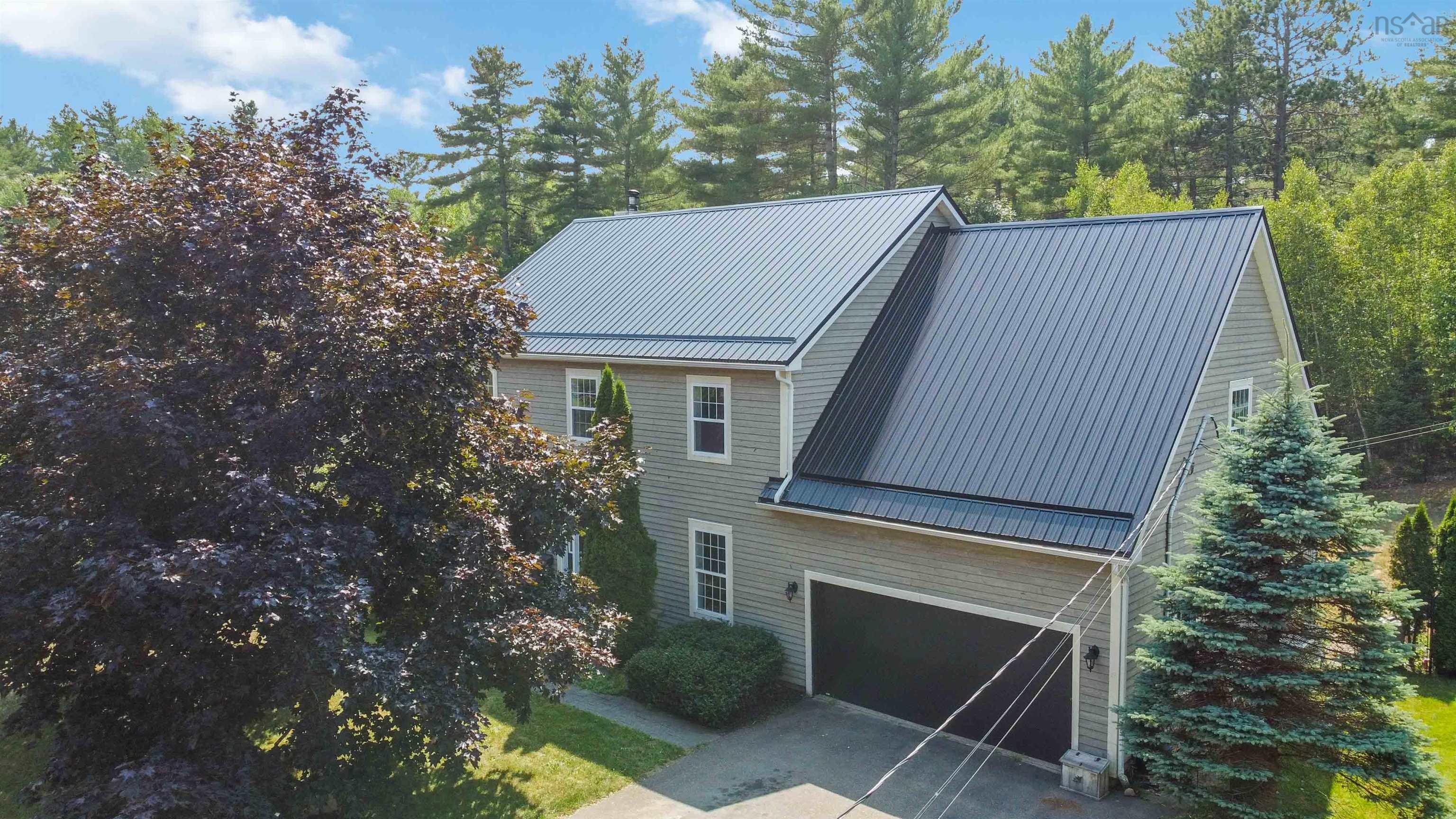$675,000.00: 1481 Edith Drive, Coldbrook