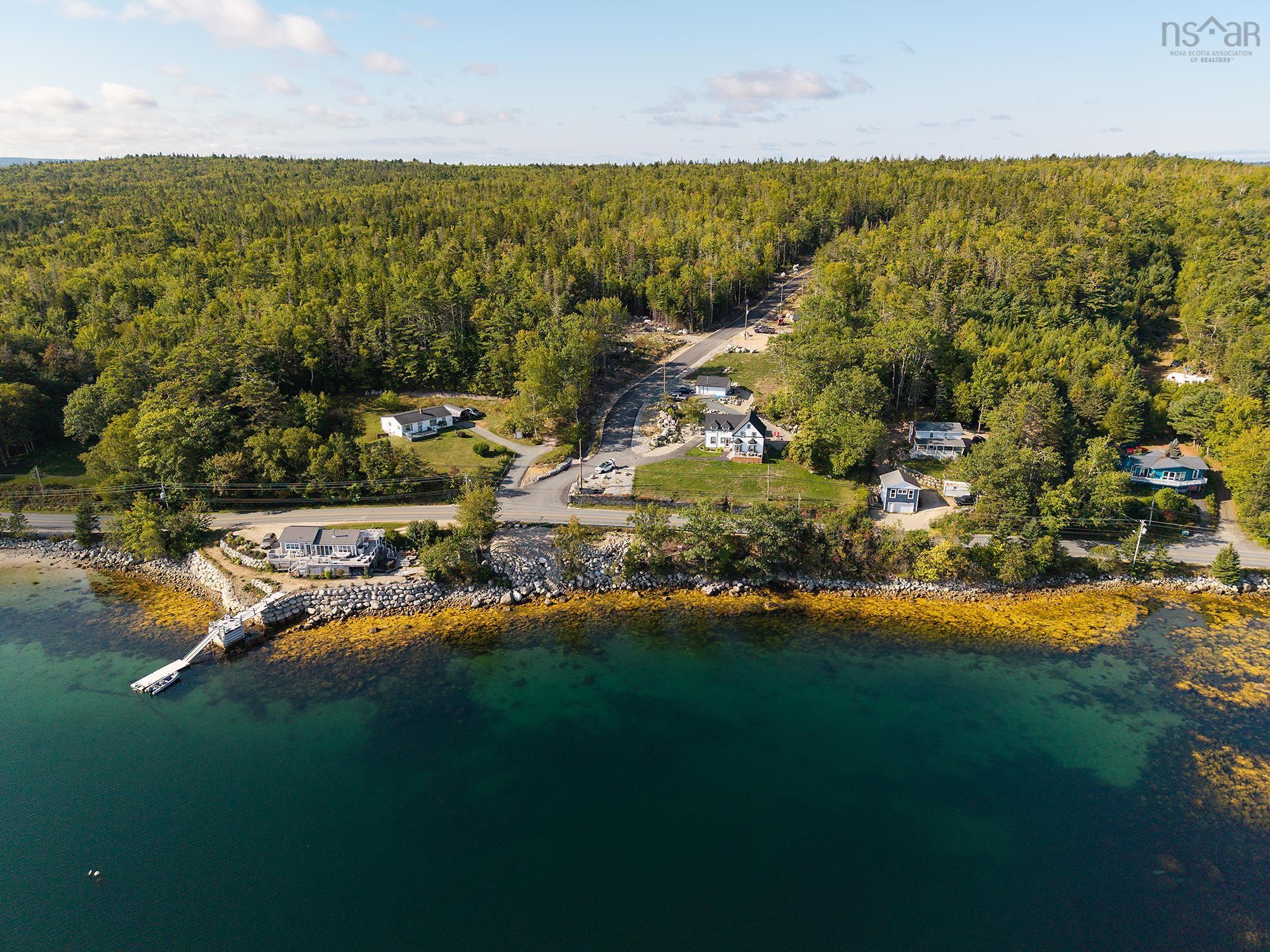 $99,800.00: Highway 329, Fox Point