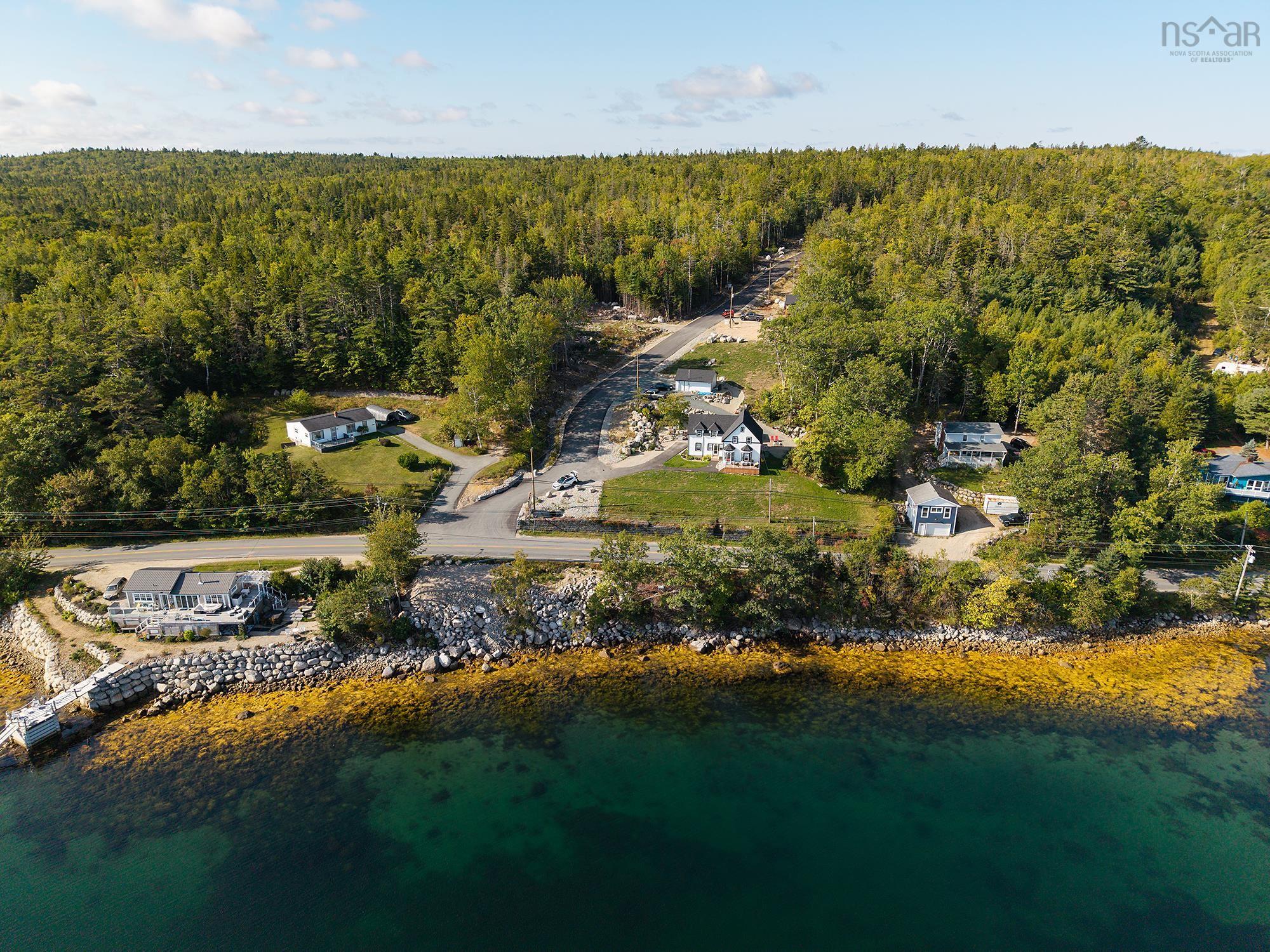 $99,800.00: Highway 329, Fox Point