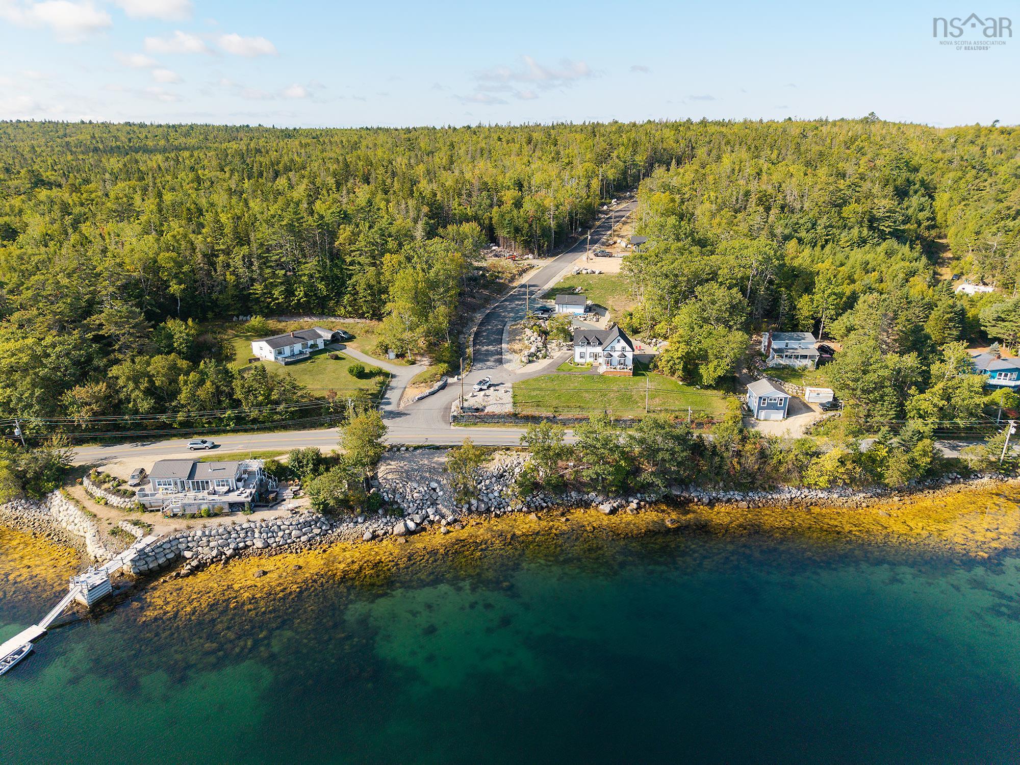$99,800.00: Highway 329, Fox Point