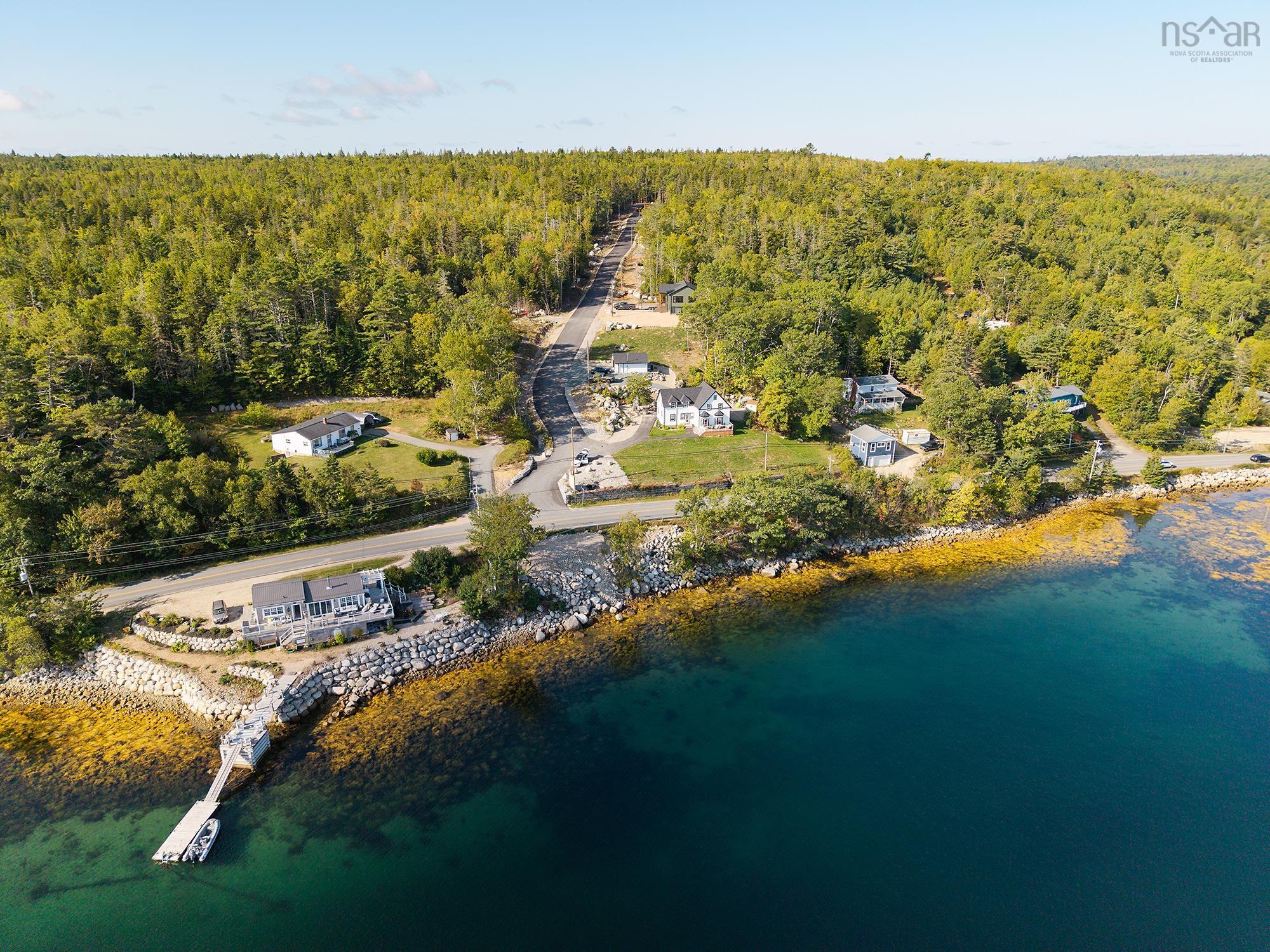 $99,800.00: Highway 329, Fox Point