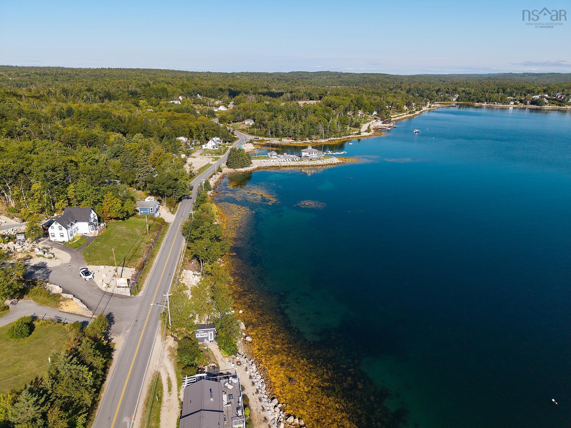 $99,800.00: Highway 329, Fox Point