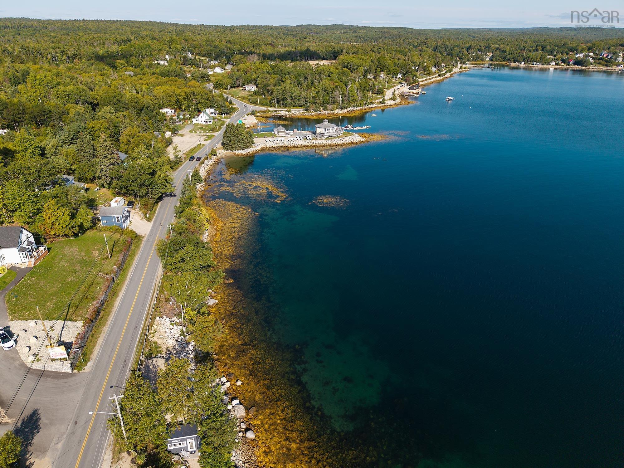 $99,800.00: Highway 329, Fox Point