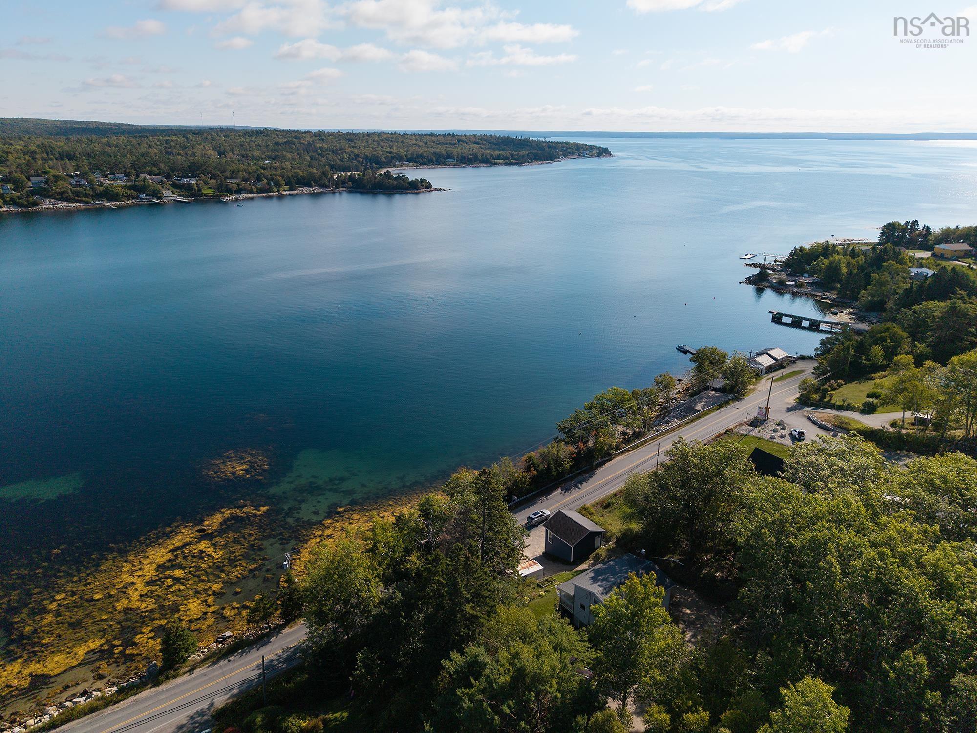 $99,800.00: Highway 329, Fox Point