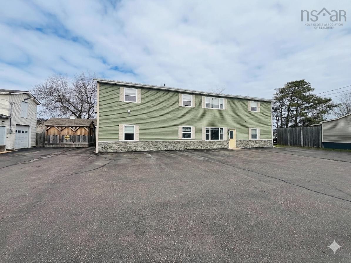 $799,000.00: 17 Clinton Street, Amherst