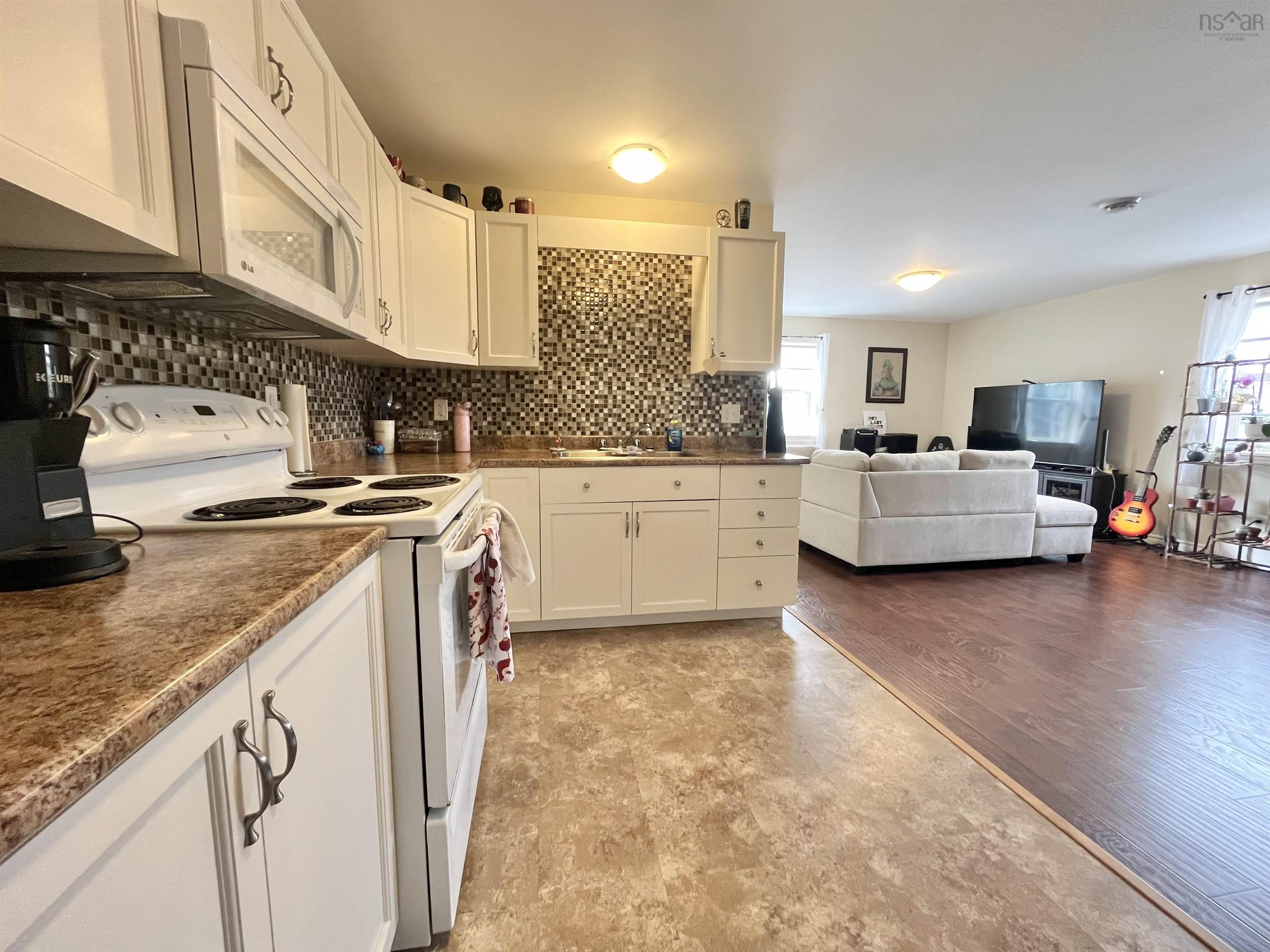 $799,000.00: 17 Clinton Street, Amherst