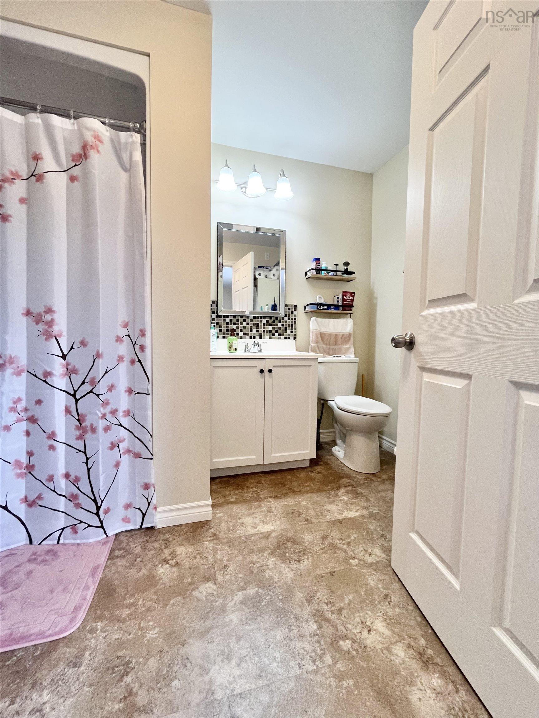 $799,000.00: 17 Clinton Street, Amherst