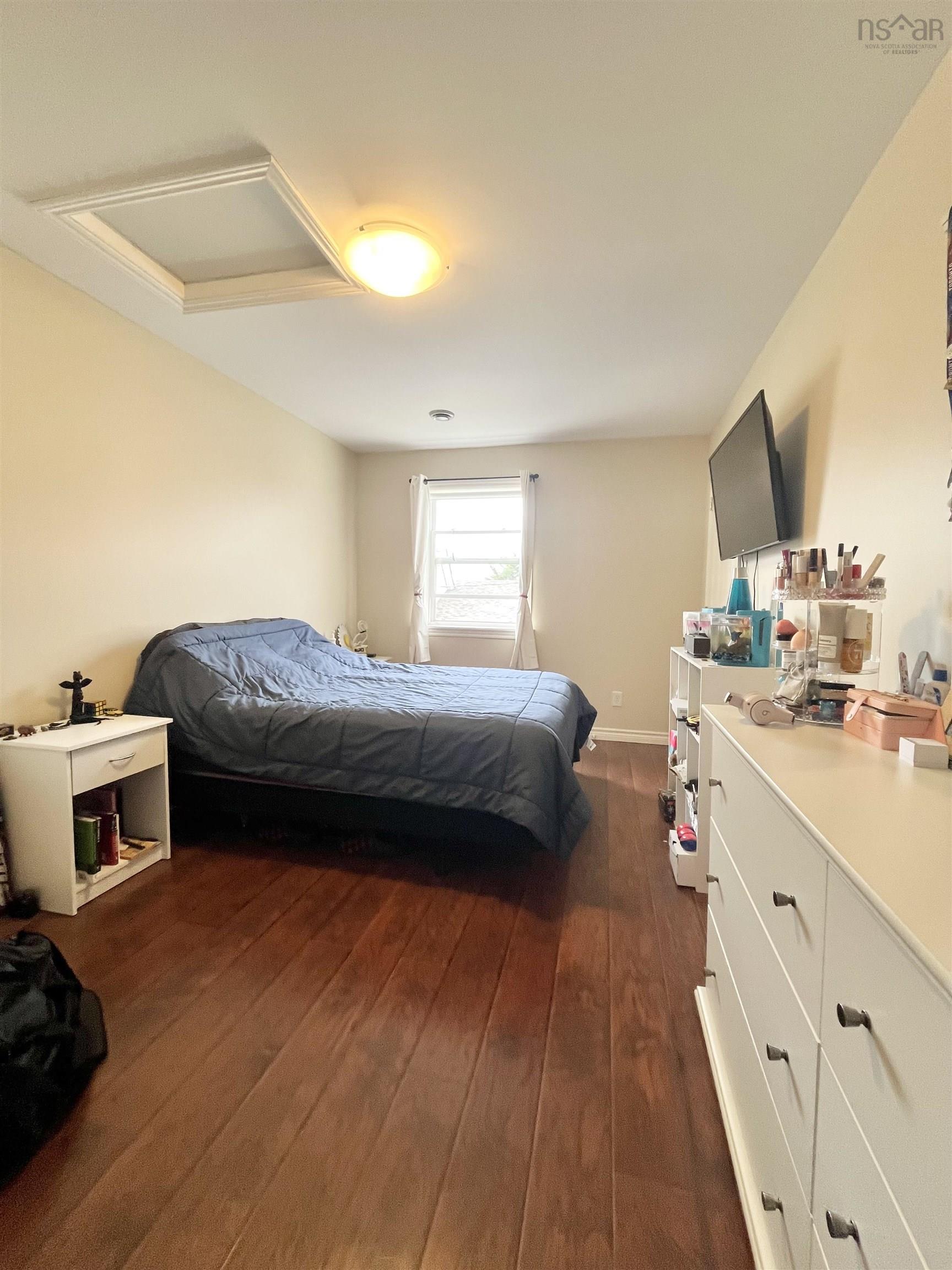 $799,000.00: 17 Clinton Street, Amherst