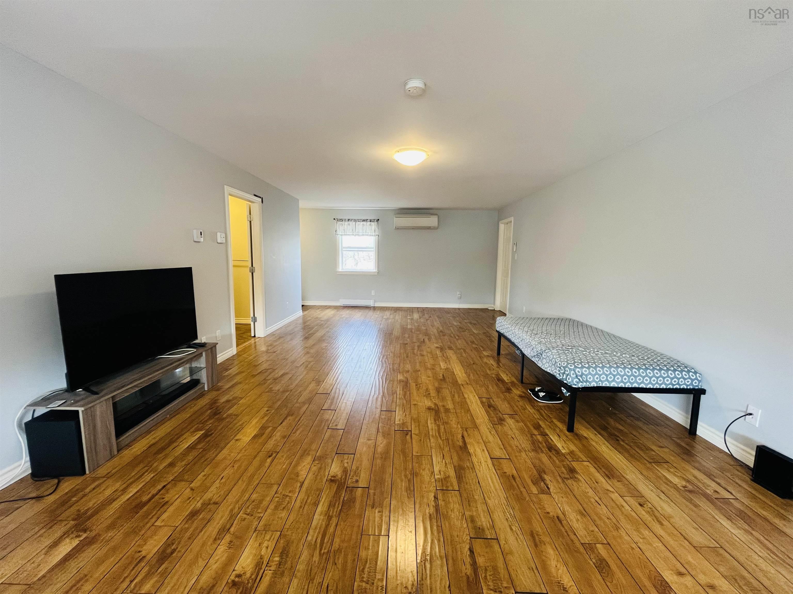 $799,000.00: 17 Clinton Street, Amherst