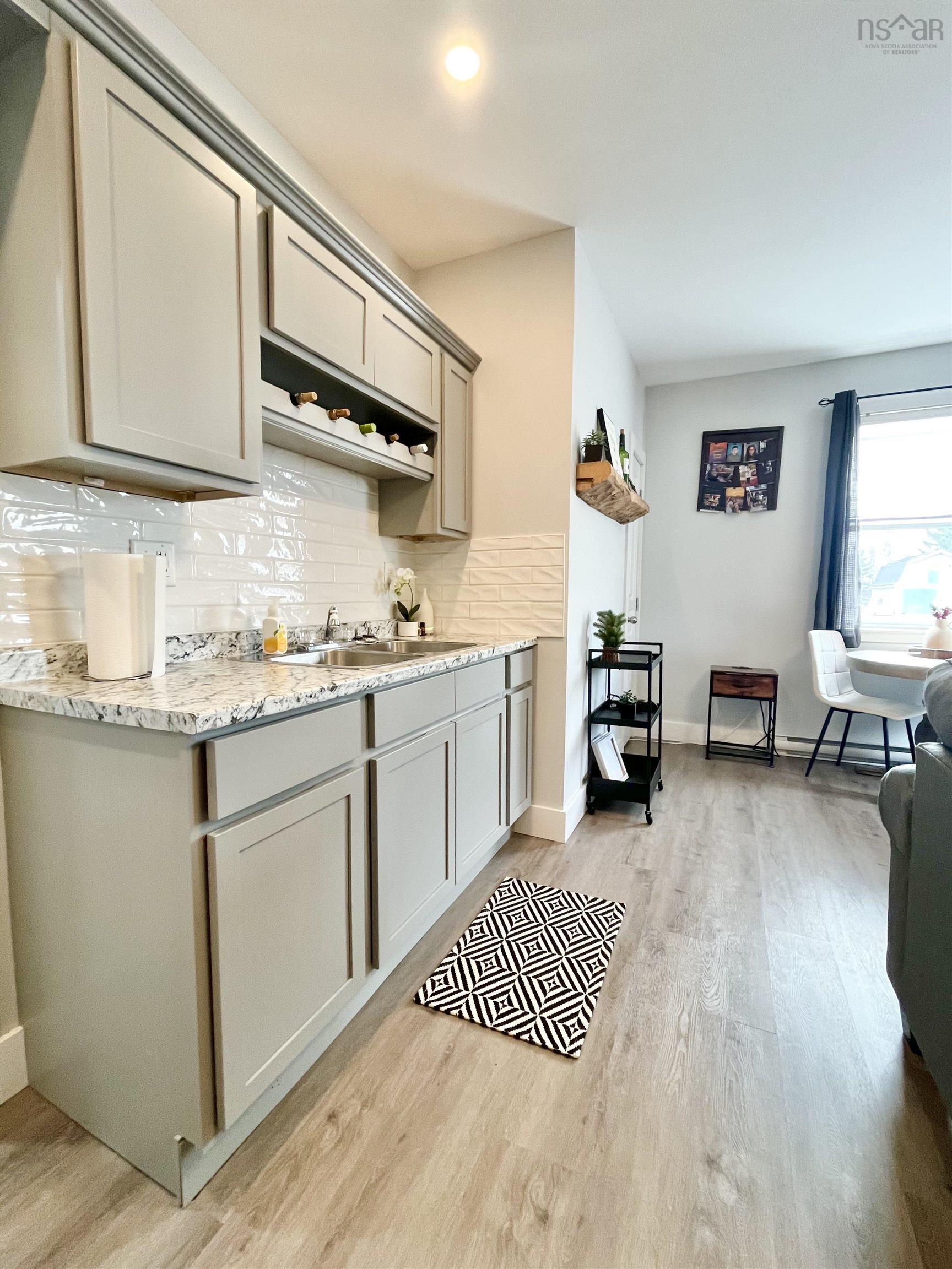 $799,000.00: 17 Clinton Street, Amherst
