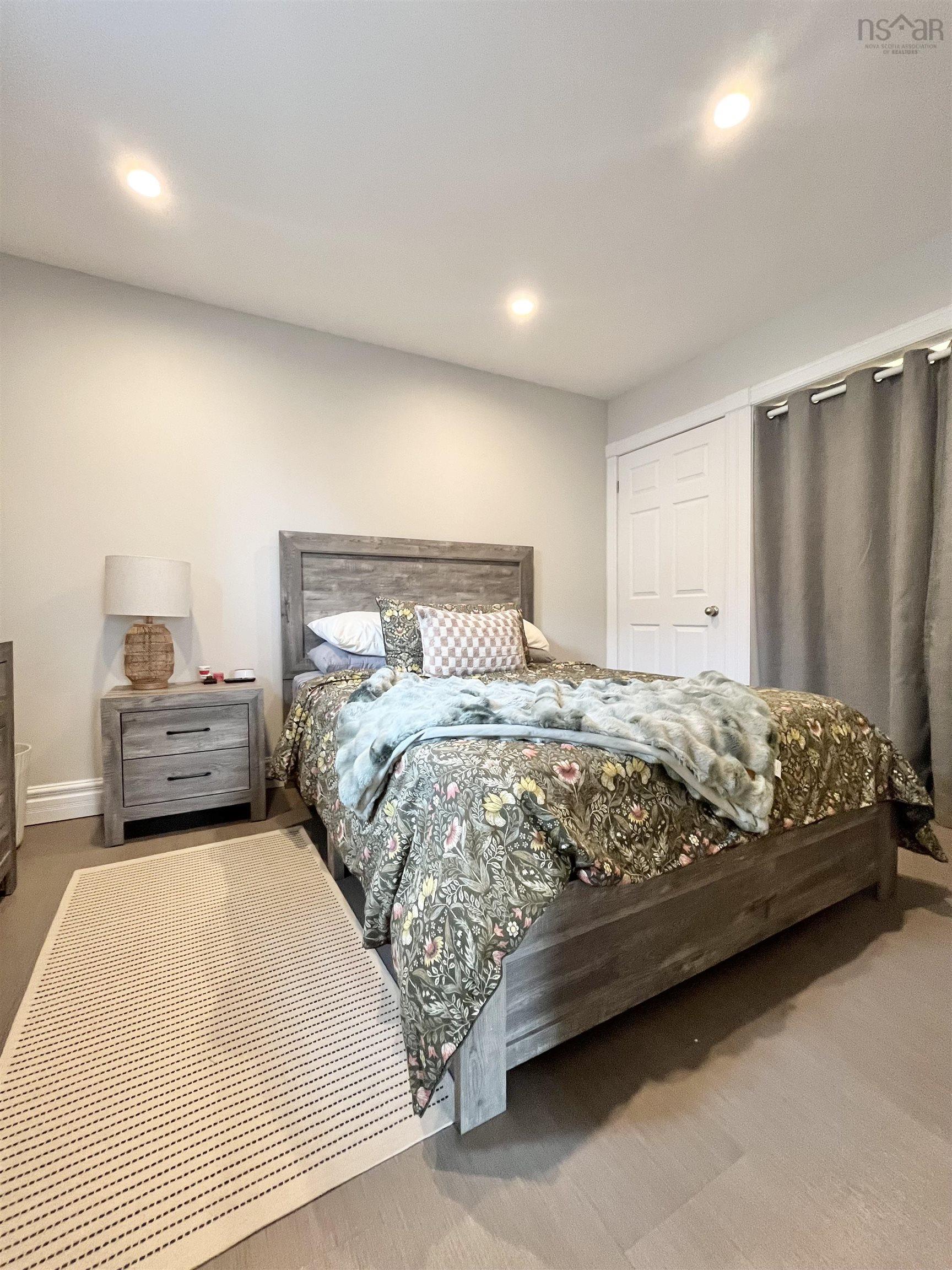 $799,000.00: 17 Clinton Street, Amherst