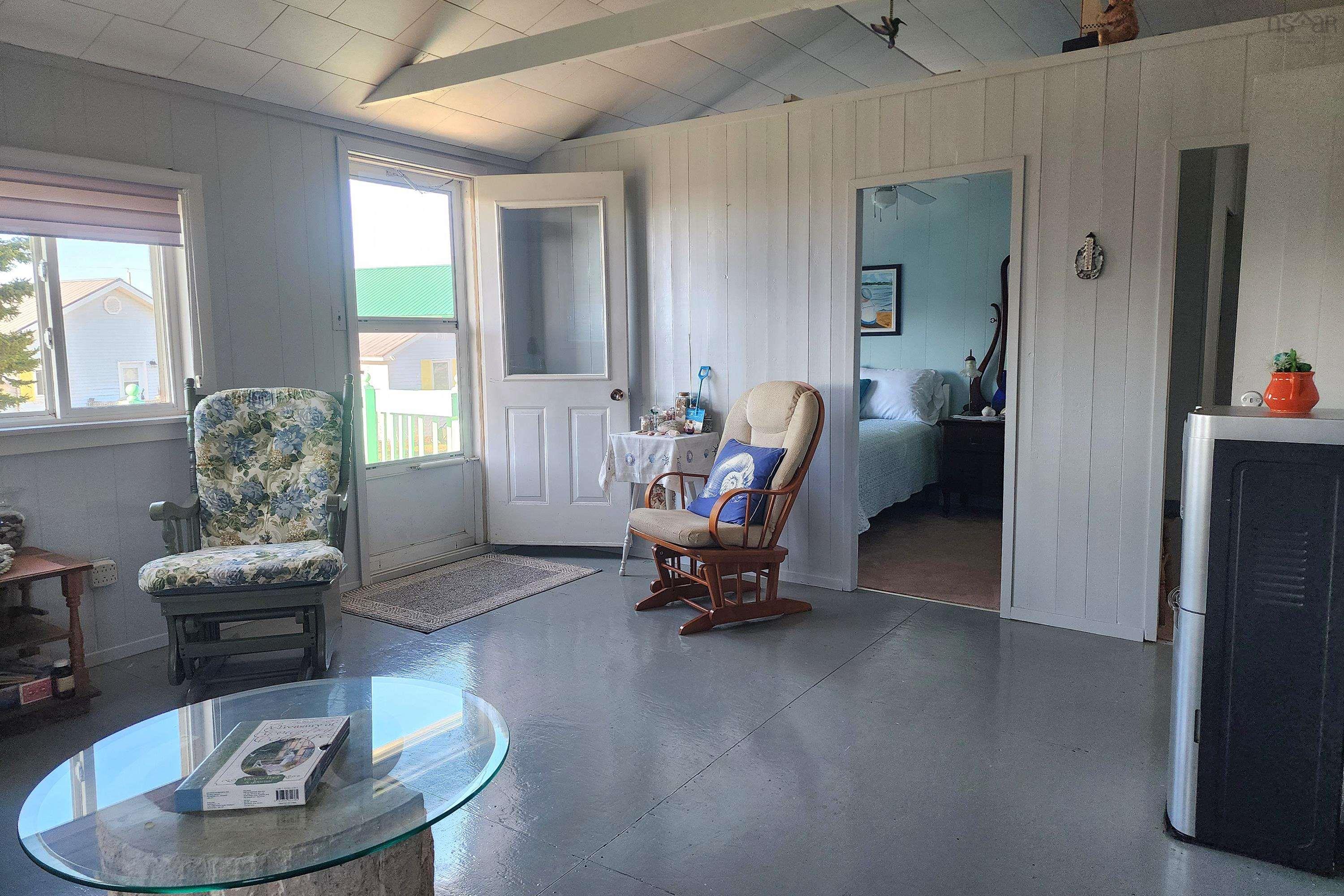 $185,000.00: 32 Million Dollar Lane, Port Howe