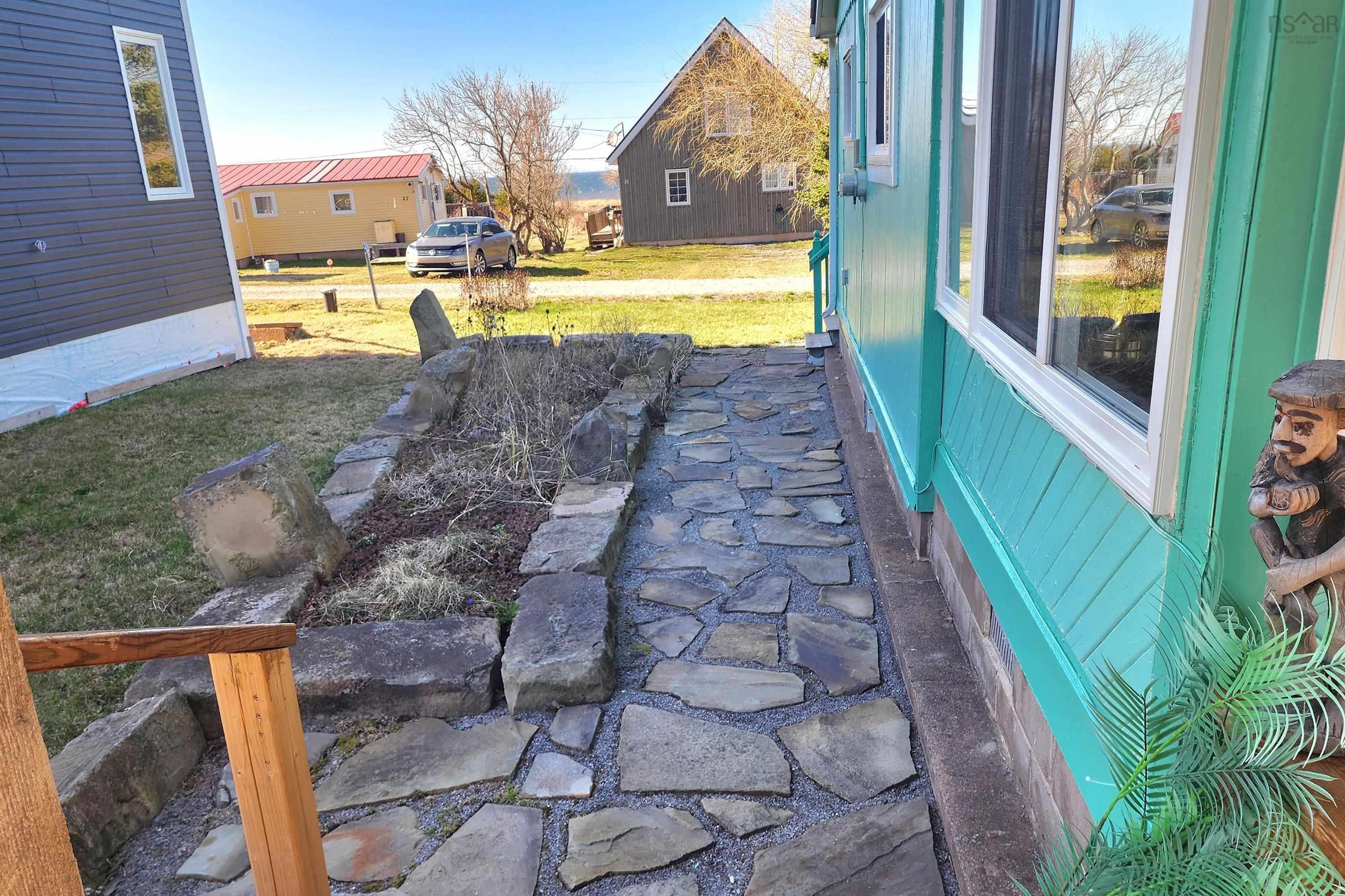 $185,000.00: 32 Million Dollar Lane, Port Howe