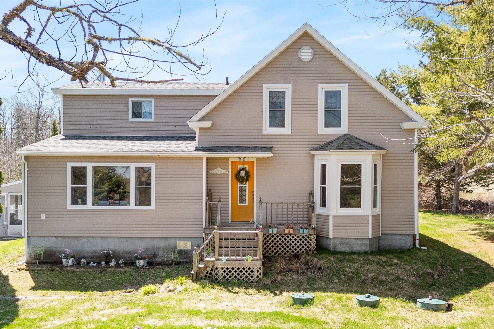 $299,900.00: 797 Highway 10, Springfield