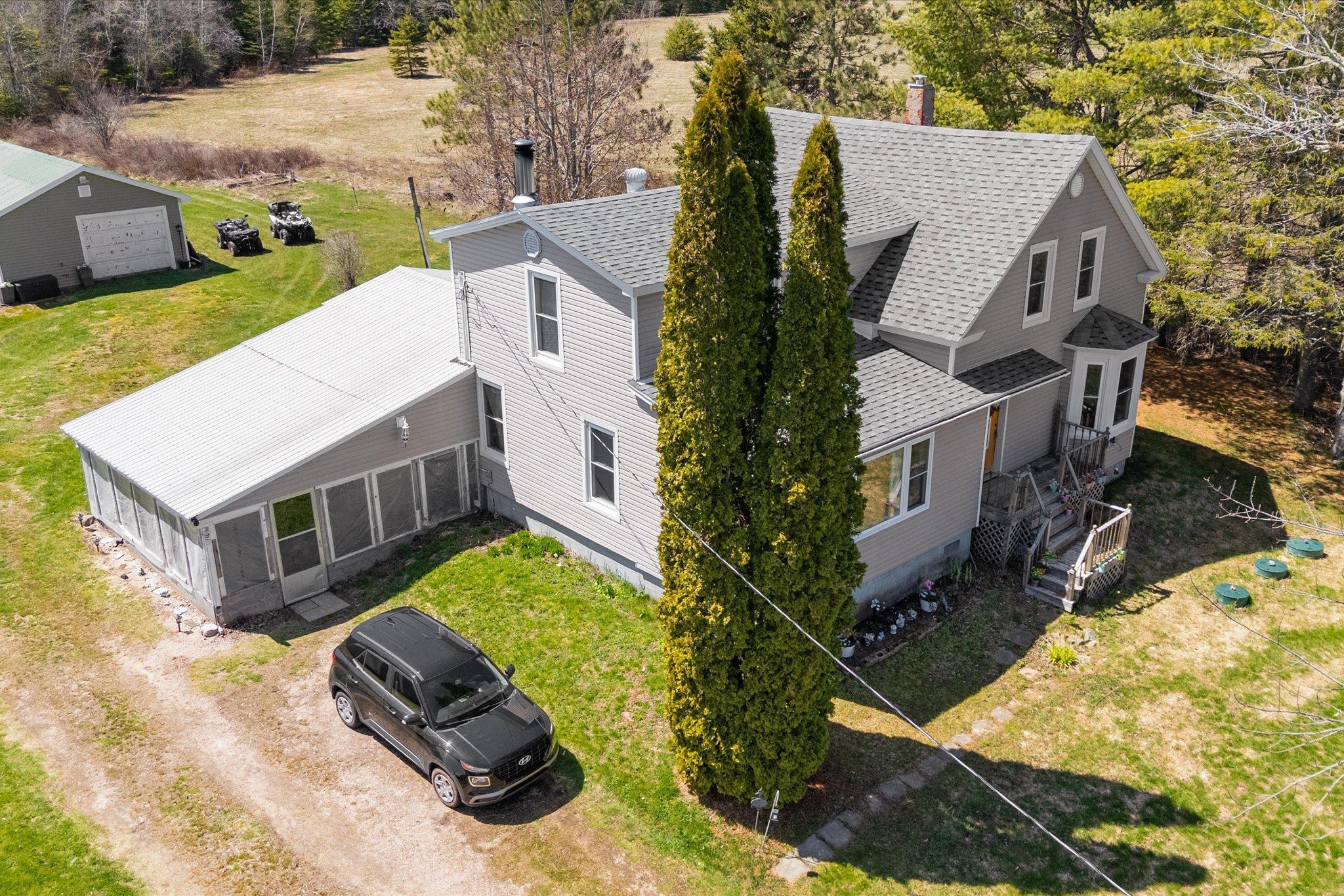 $299,900.00: 797 Highway 10, Springfield
