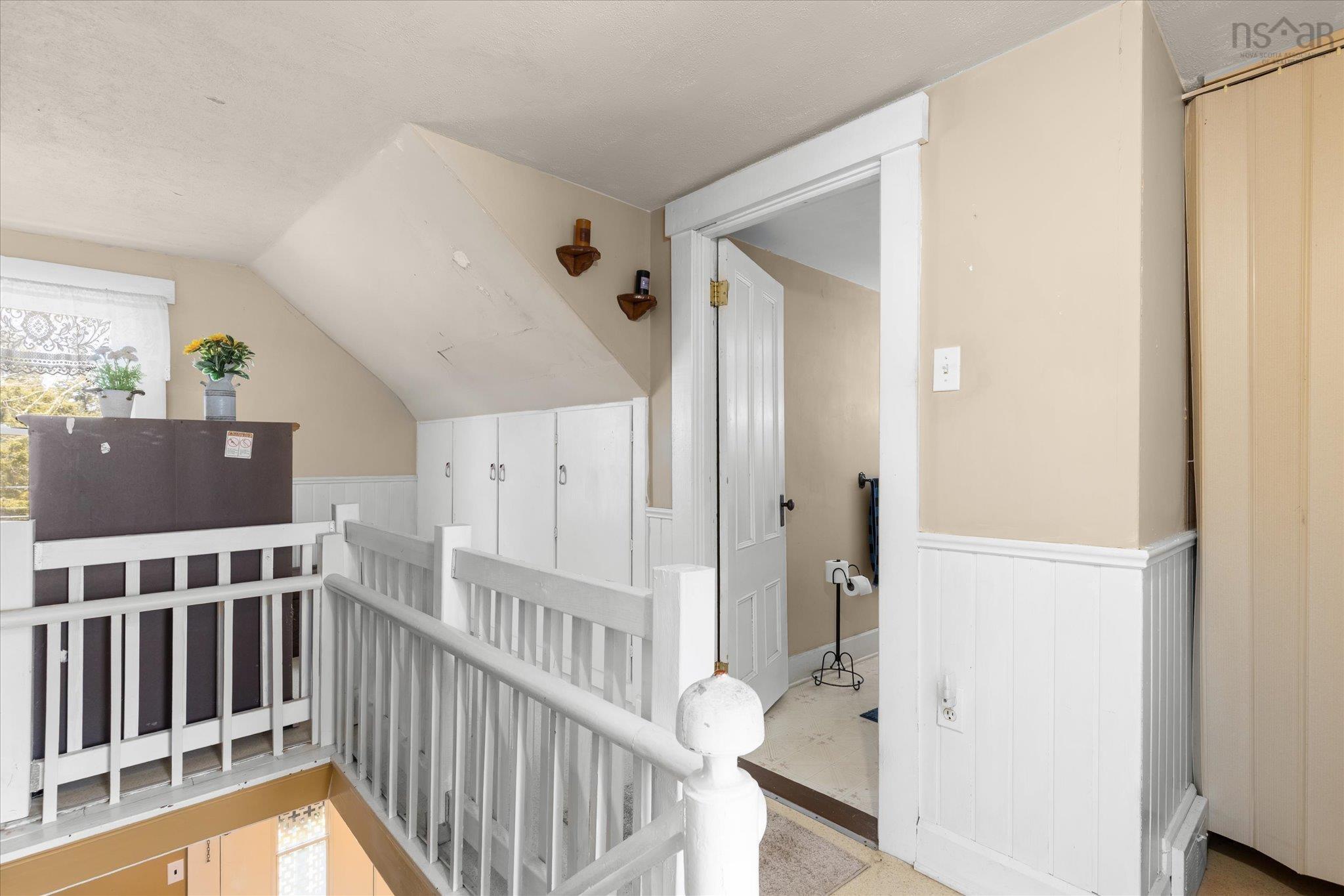 $299,900.00: 797 Highway 10, Springfield