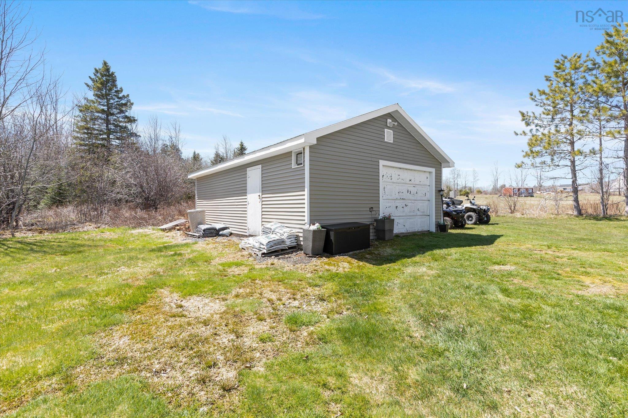 $299,900.00: 797 Highway 10, Springfield
