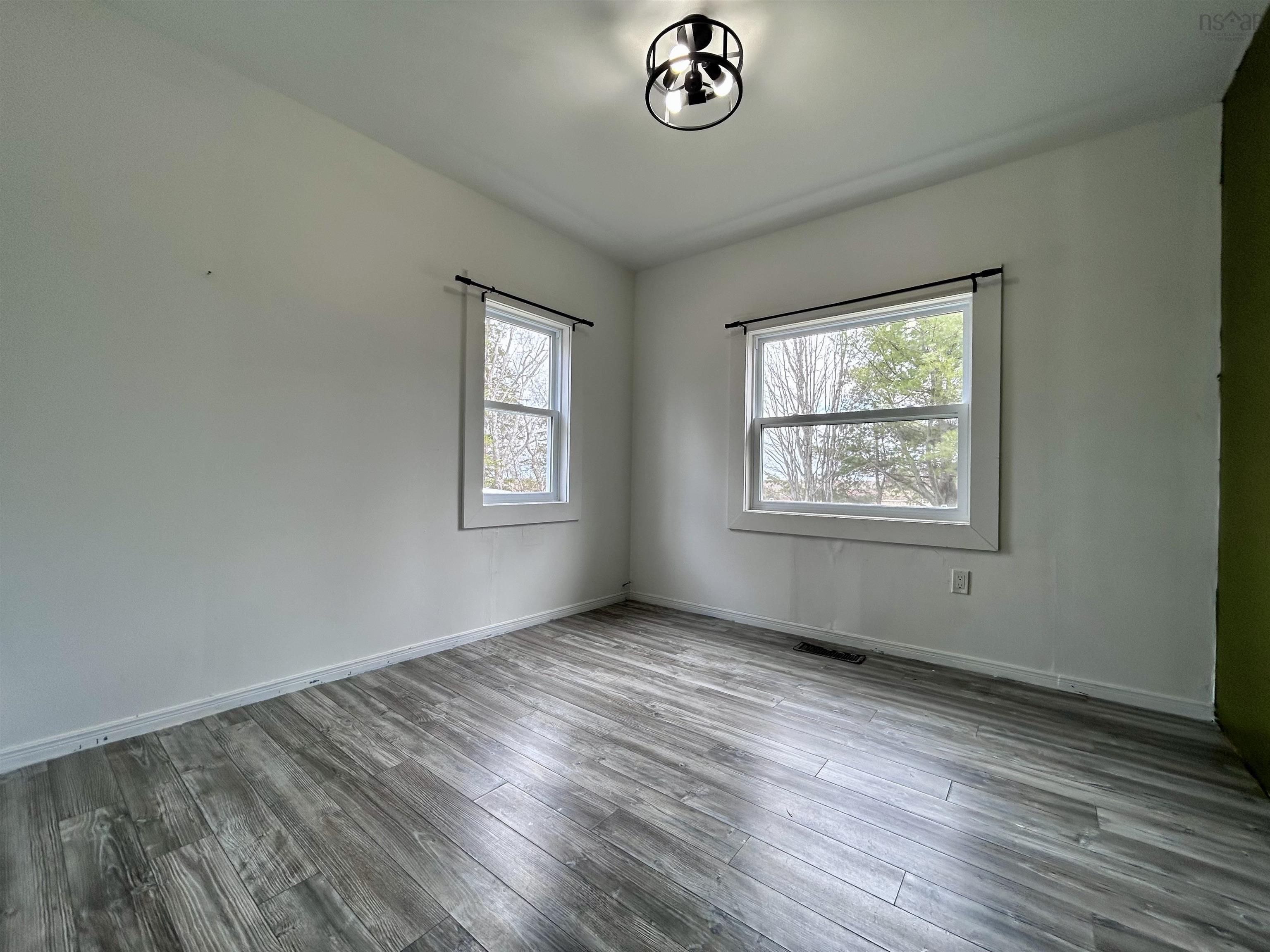 $209,900.00: 429 Stewart Road, Rogers Hill