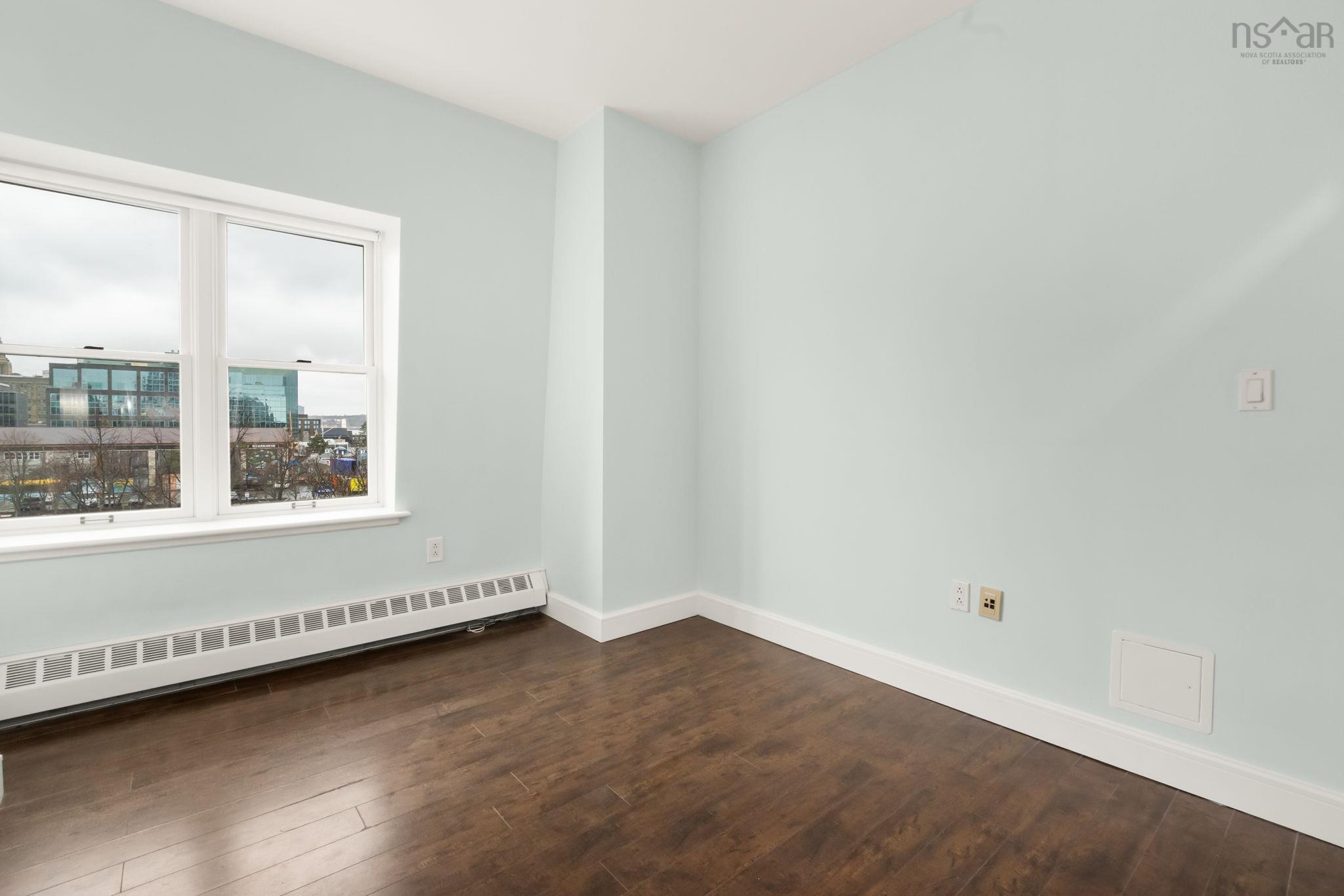 $925,000.00: 501 1479 Lower Water Street, Halifax