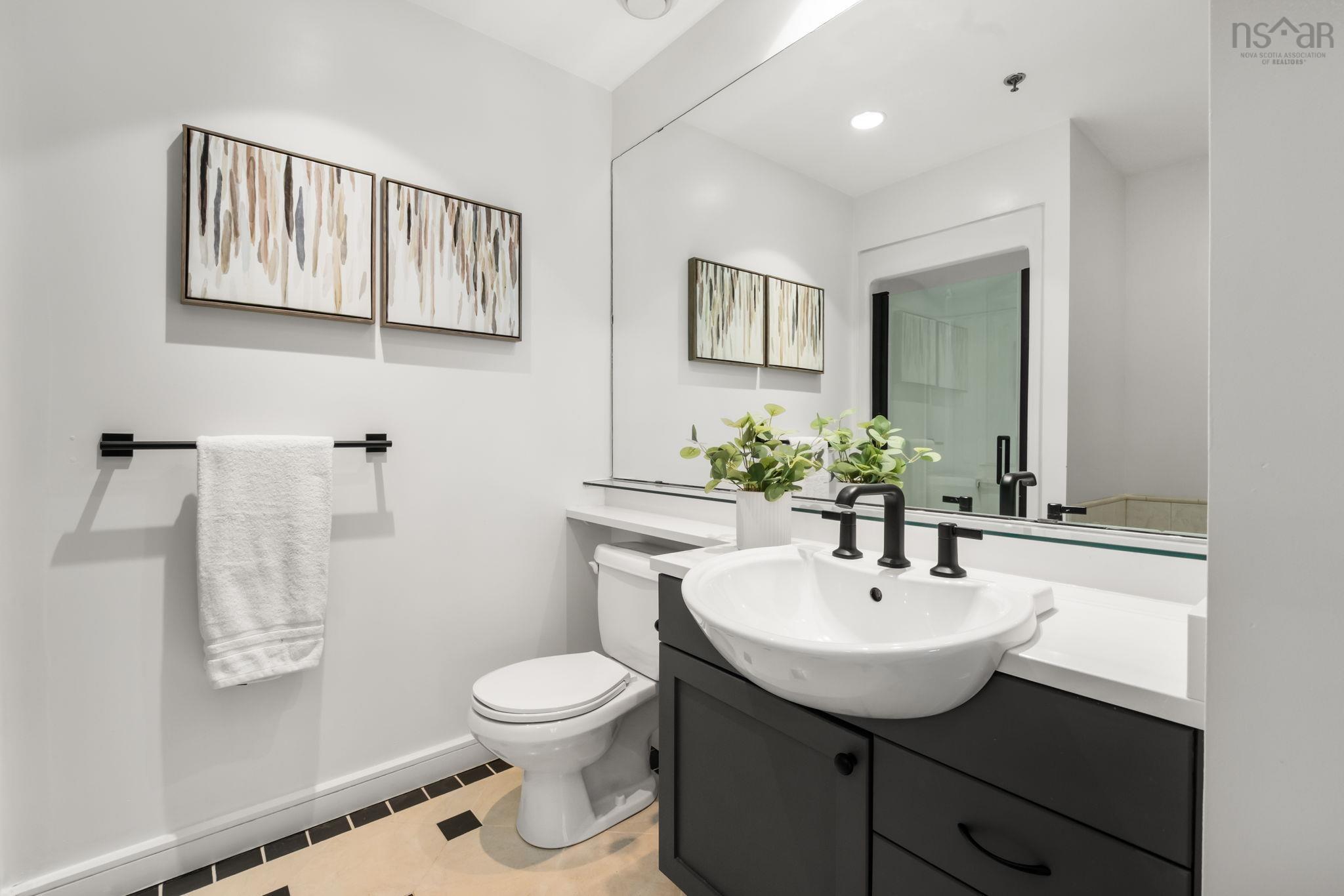 $925,000.00: 501 1479 Lower Water Street, Halifax