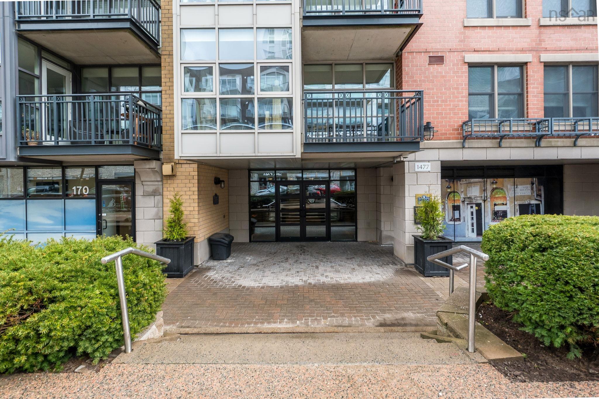 $925,000.00: 501 1479 Lower Water Street, Halifax