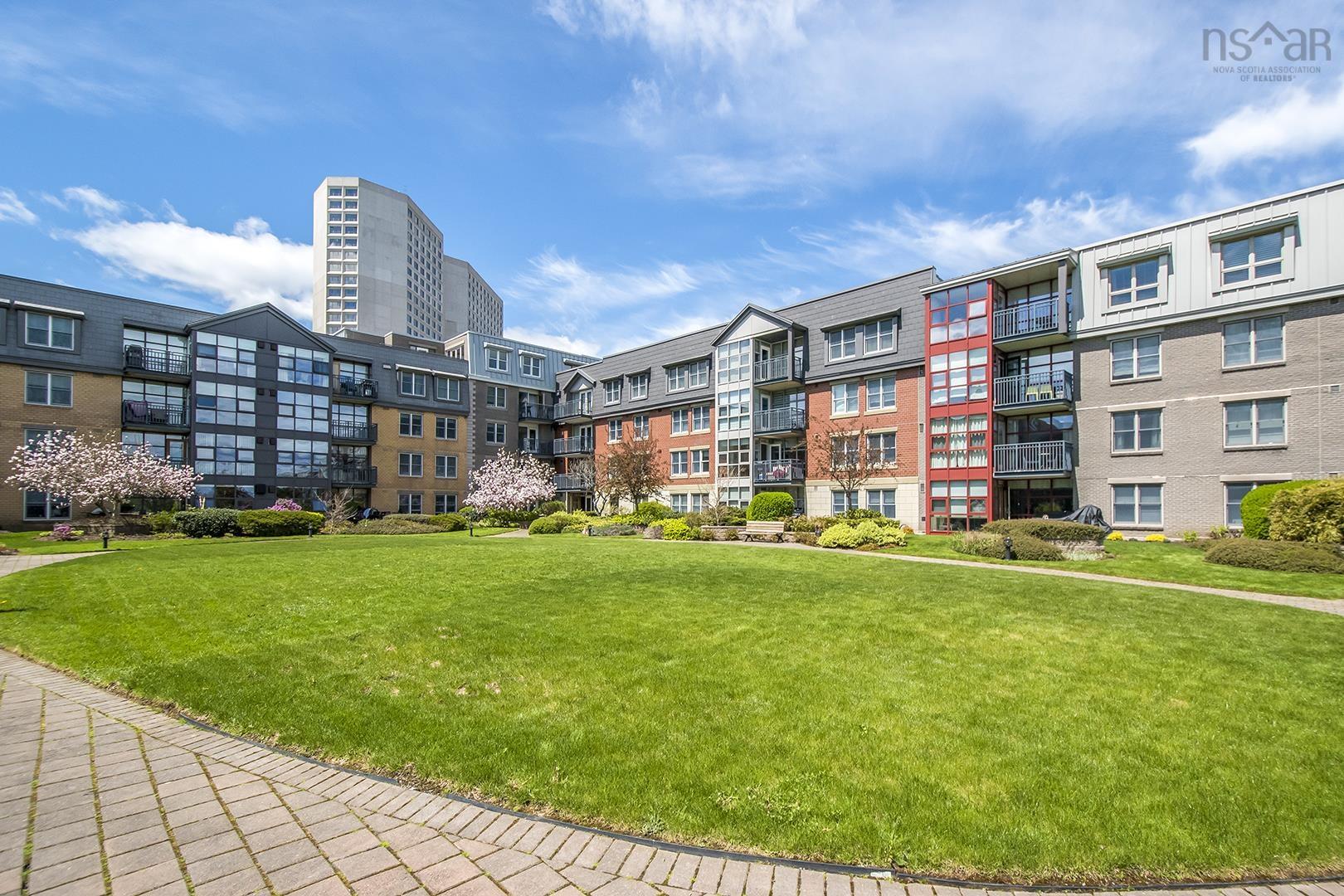 $925,000.00: 501 1479 Lower Water Street, Halifax