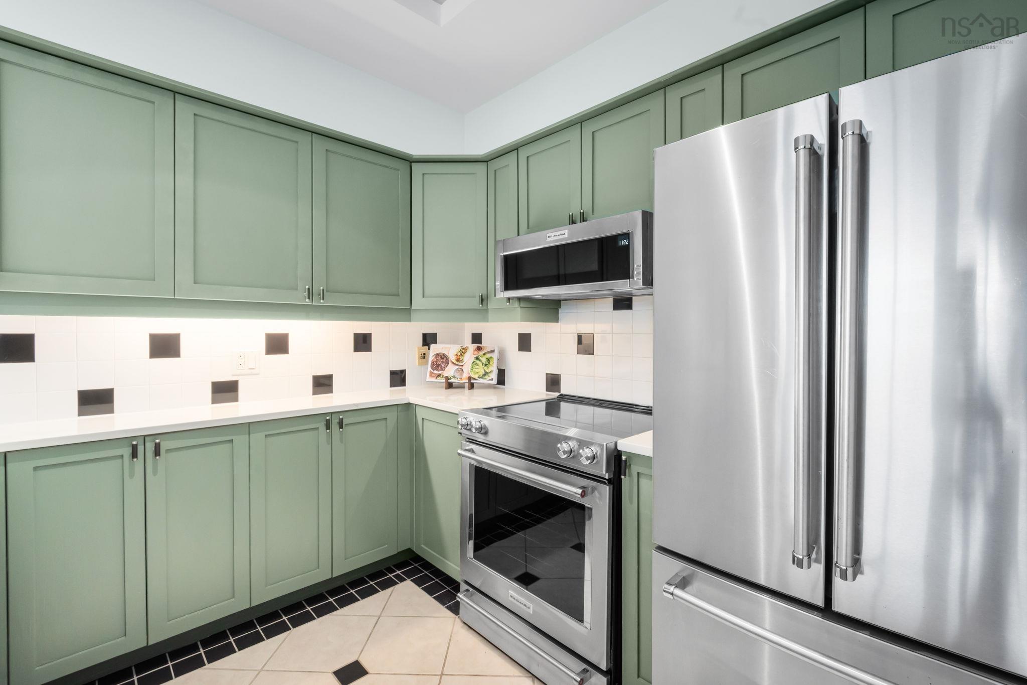 $925,000.00: 501 1479 Lower Water Street, Halifax