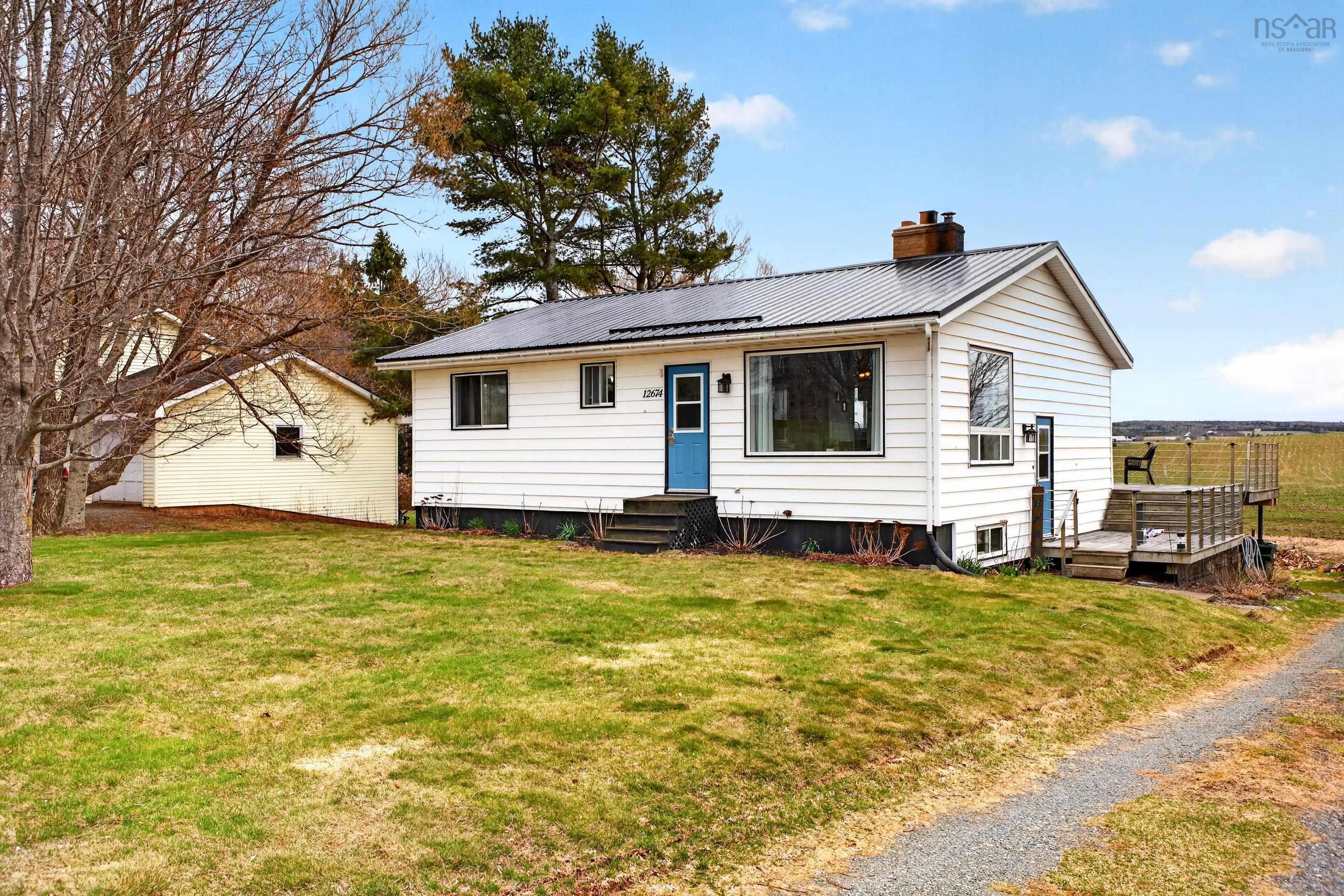 $289,900.00: 12674 HIGHWAY 2, Lower Onslow