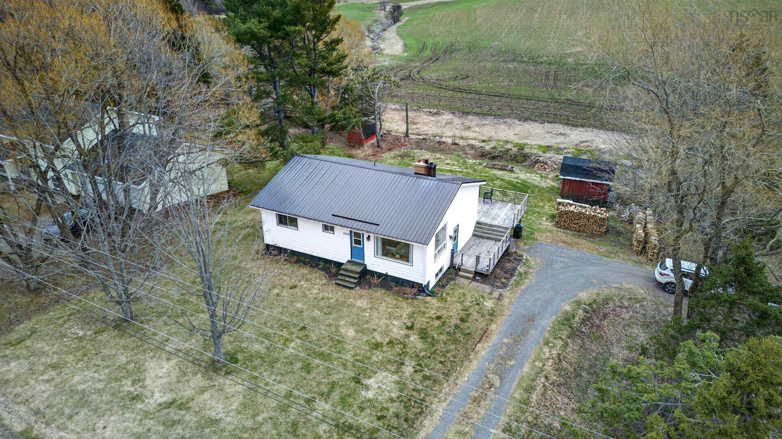 $289,900.00: 12674 HIGHWAY 2, Lower Onslow