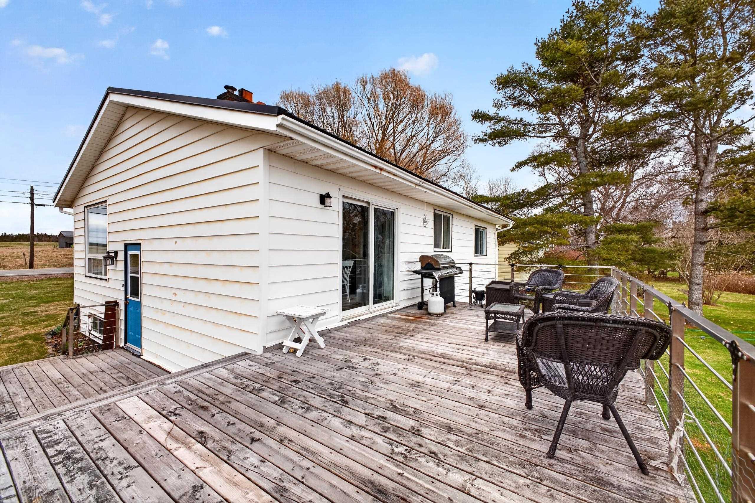 $289,900.00: 12674 HIGHWAY 2, Lower Onslow