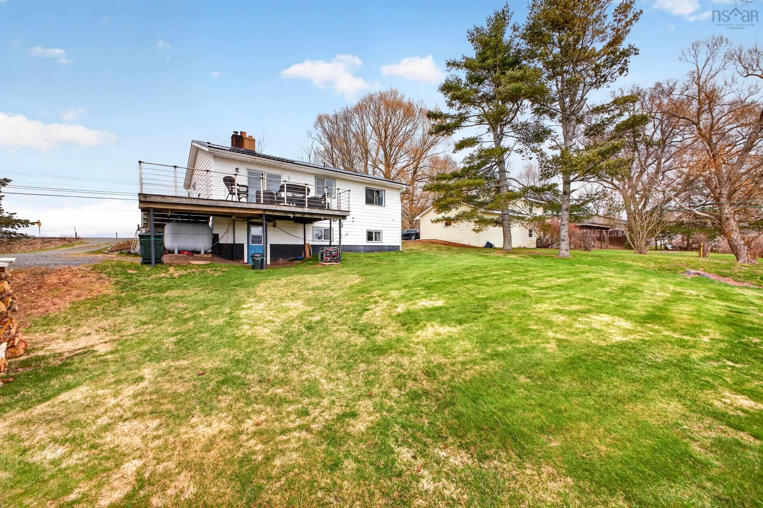 $289,900.00: 12674 HIGHWAY 2, Lower Onslow