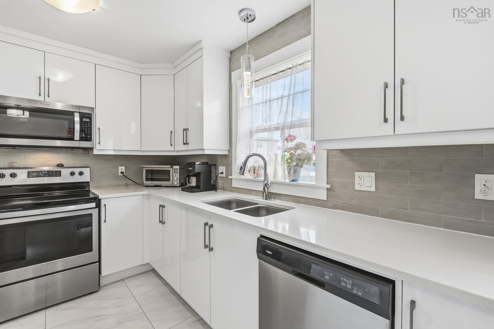 $629,900.00: 185 Titanium Crescent, Halifax