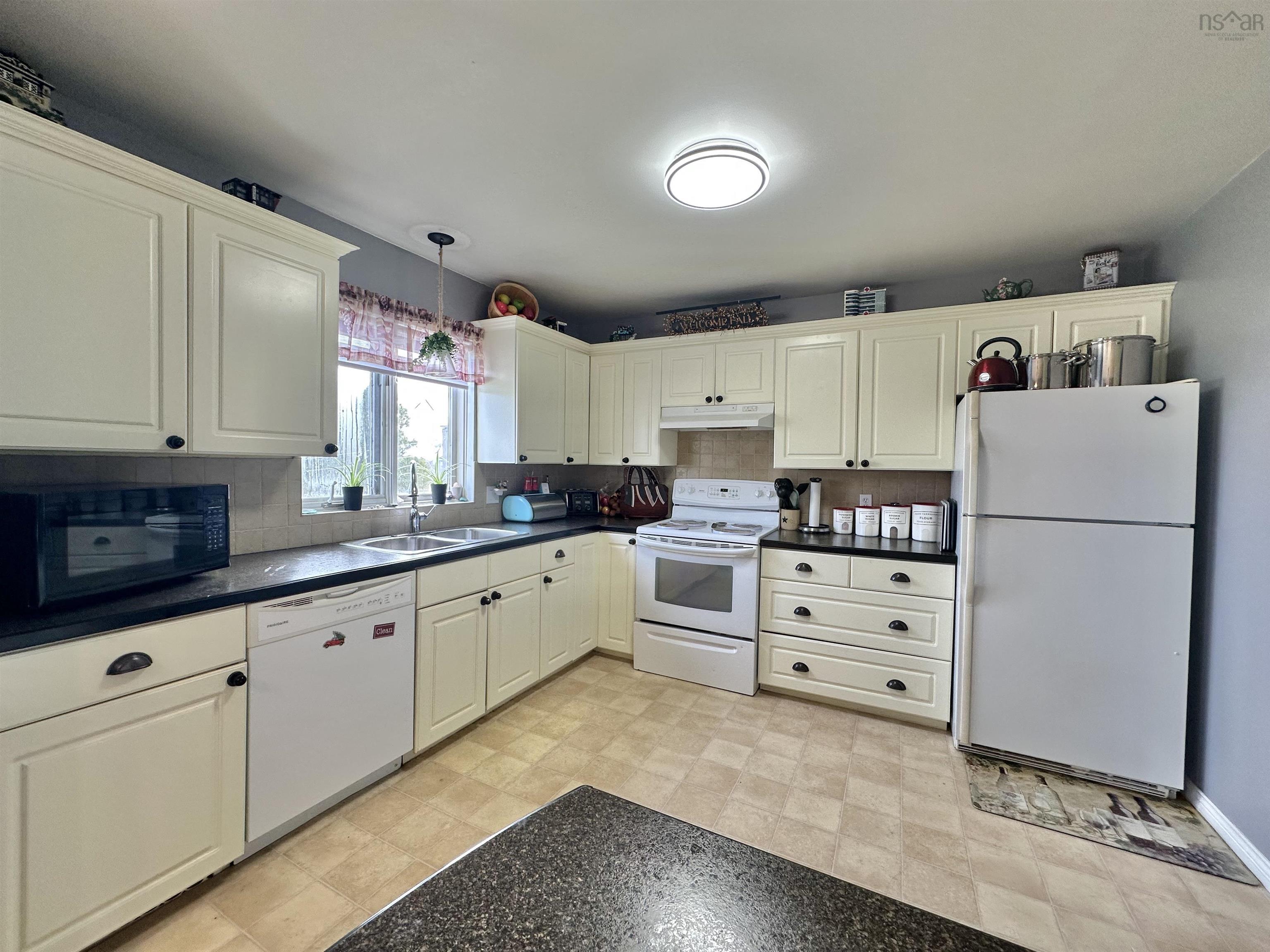 $279,000.00: 77 Prospect Street, Yarmouth