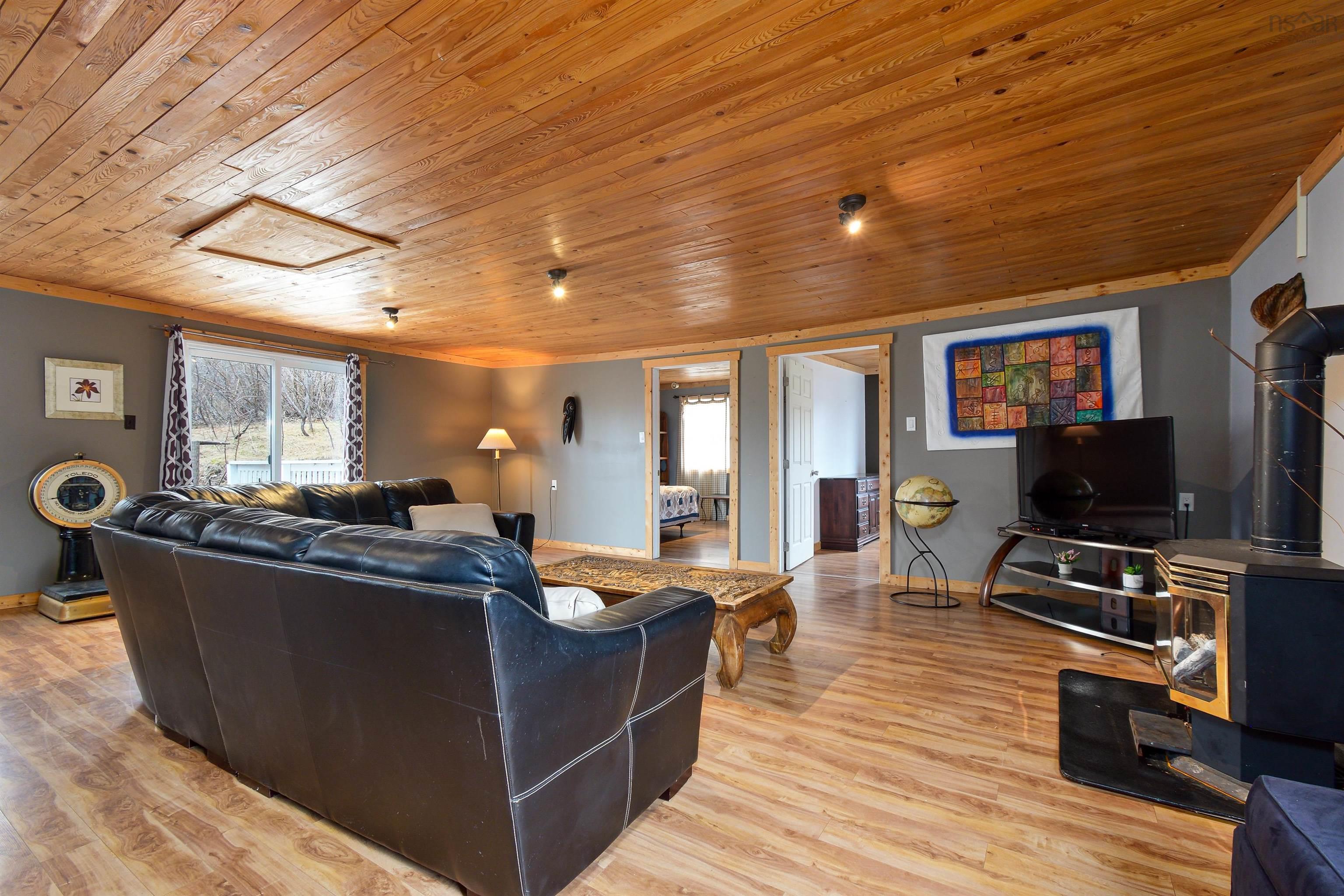 $475,000.00: 29377 Cabot Trail, Cape North