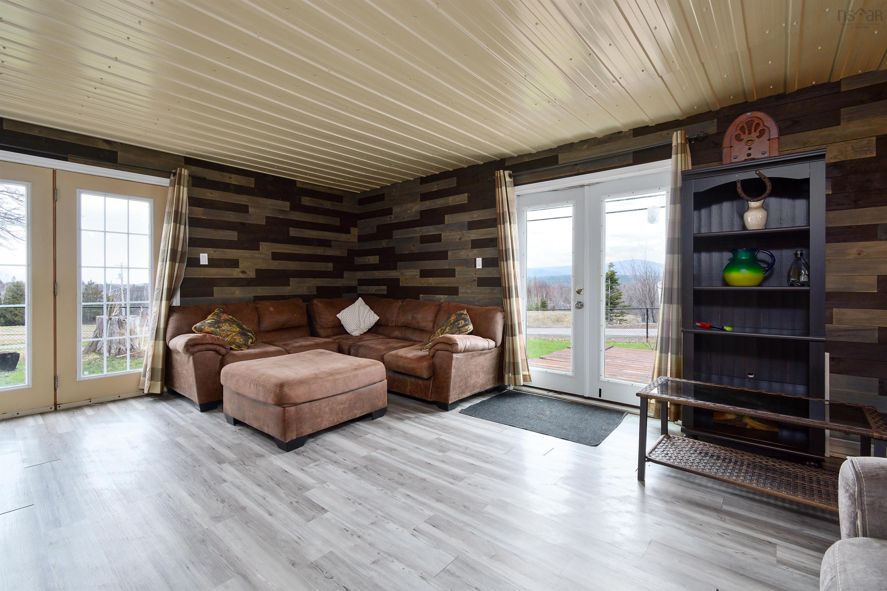 $475,000.00: 29377 Cabot Trail, Cape North