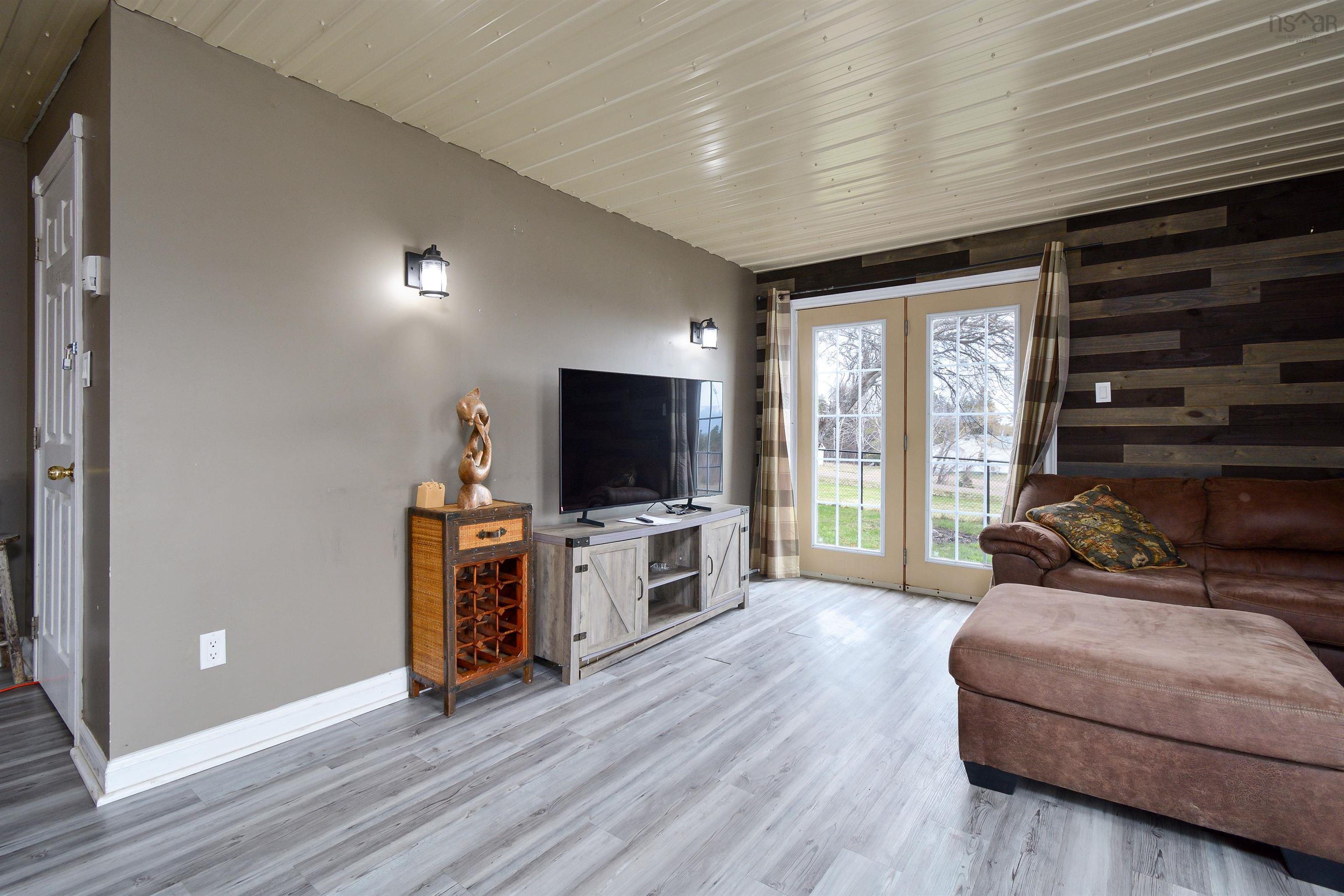 $475,000.00: 29377 Cabot Trail, Cape North