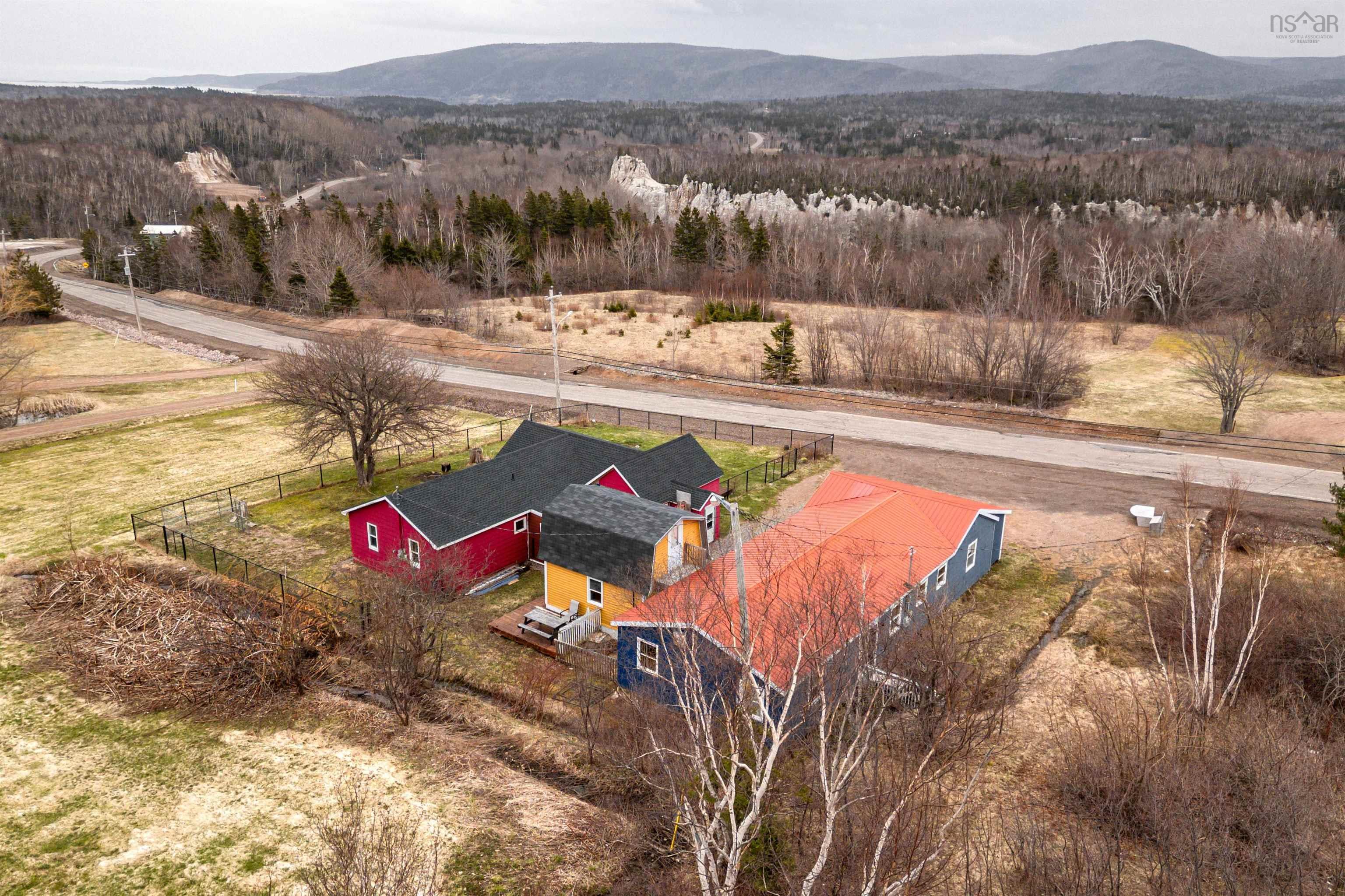 $475,000.00: 29377 Cabot Trail, Cape North
