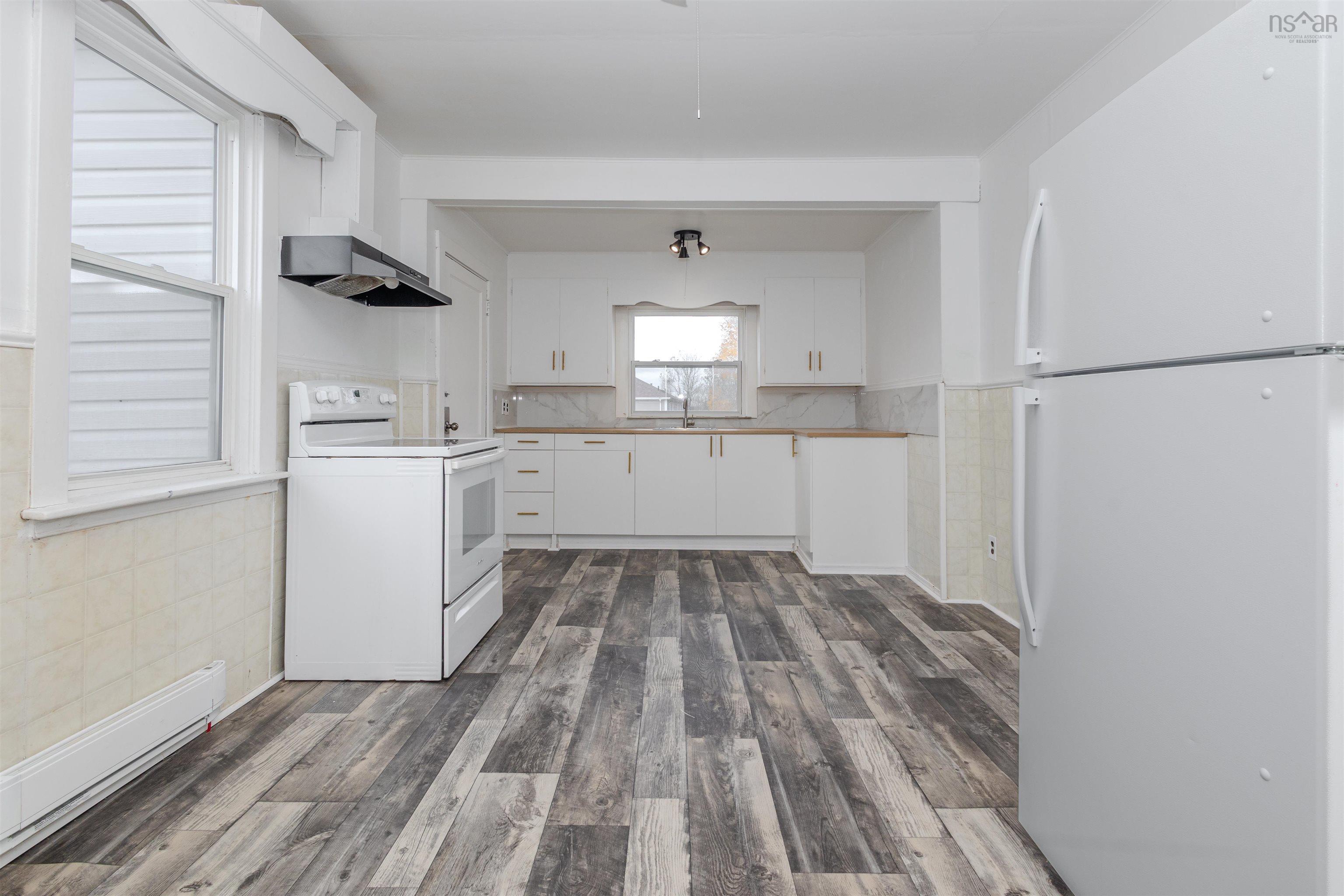 $220,000.00: 214 Alexandra Street, Sydney