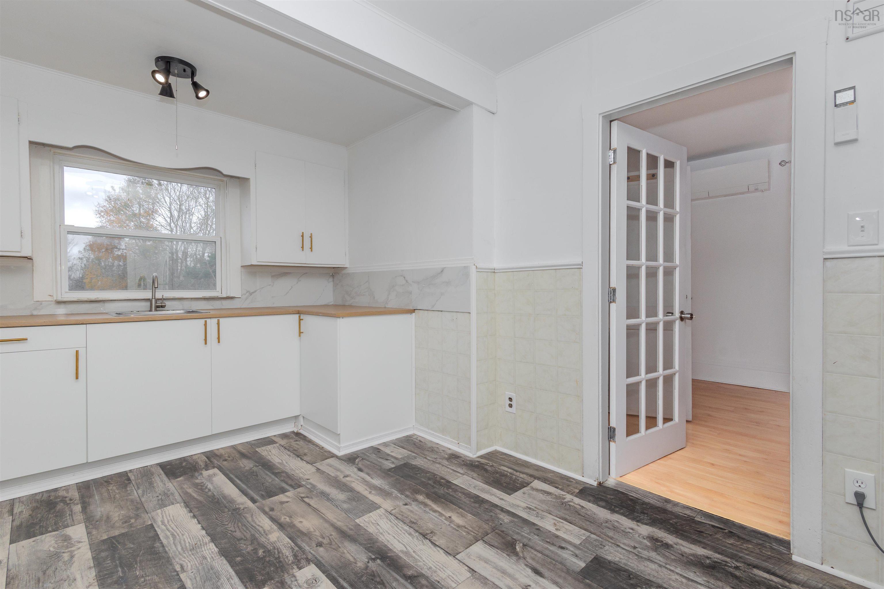 $220,000.00: 214 Alexandra Street, Sydney