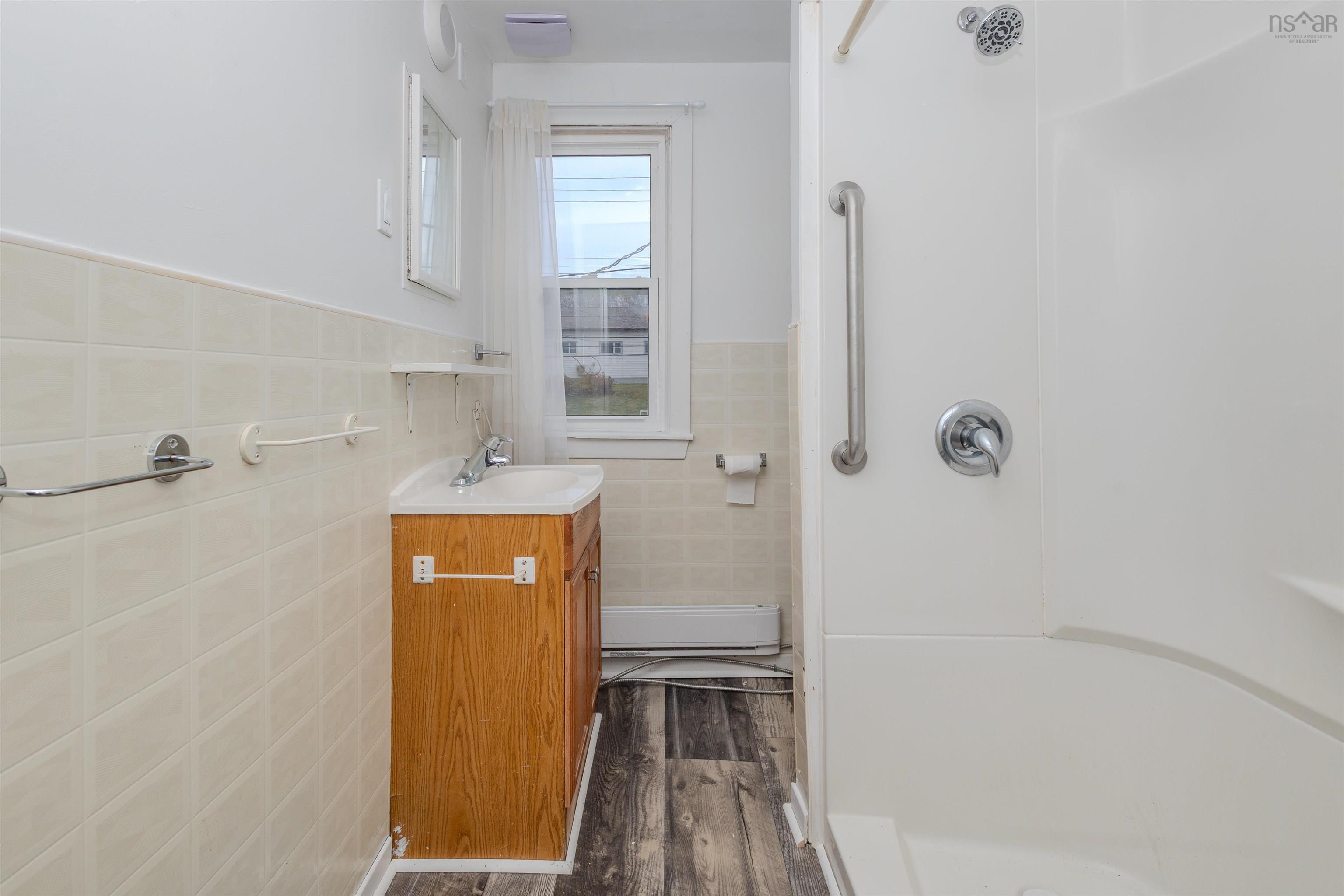 $220,000.00: 214 Alexandra Street, Sydney