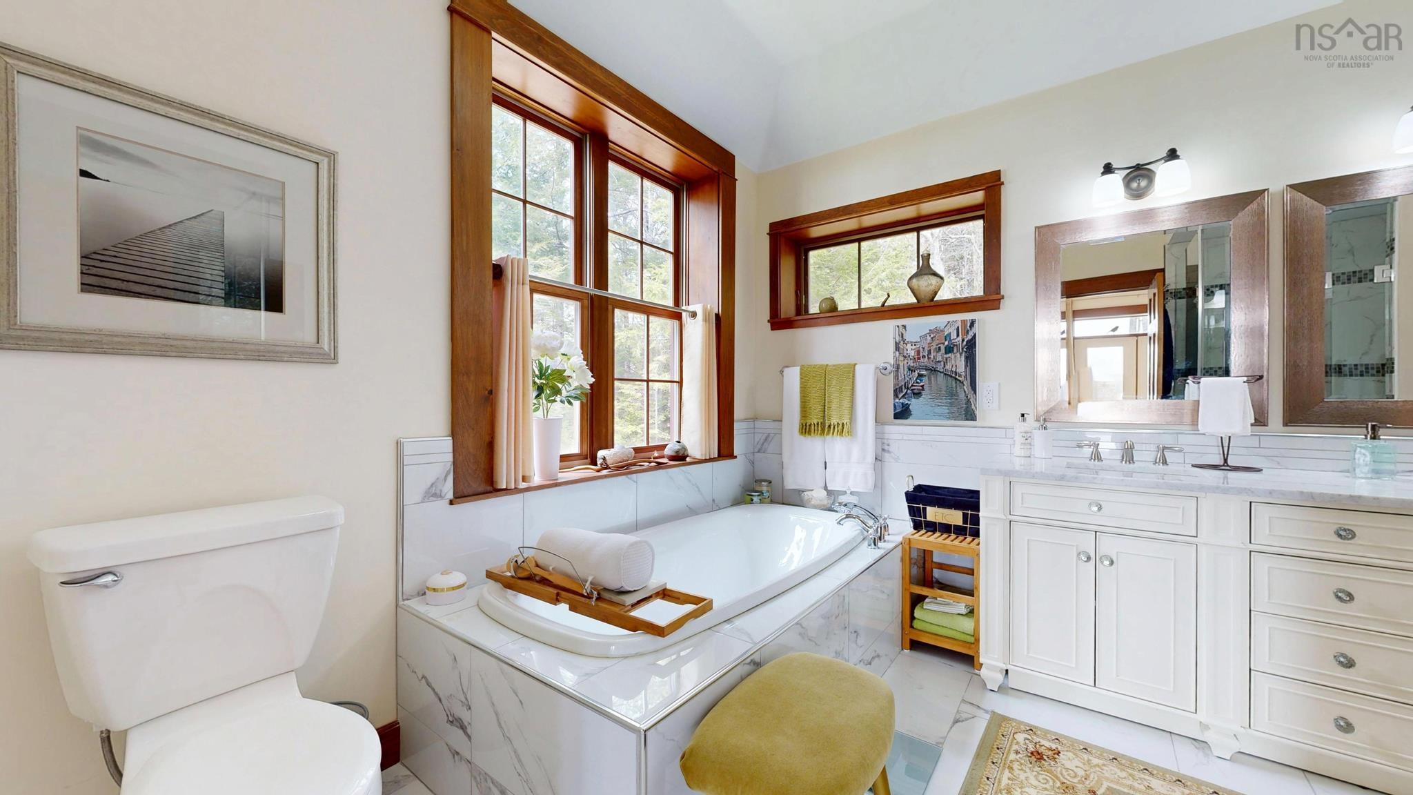 $1,395,000.00: 92 Deer Run, Conquerall Mills