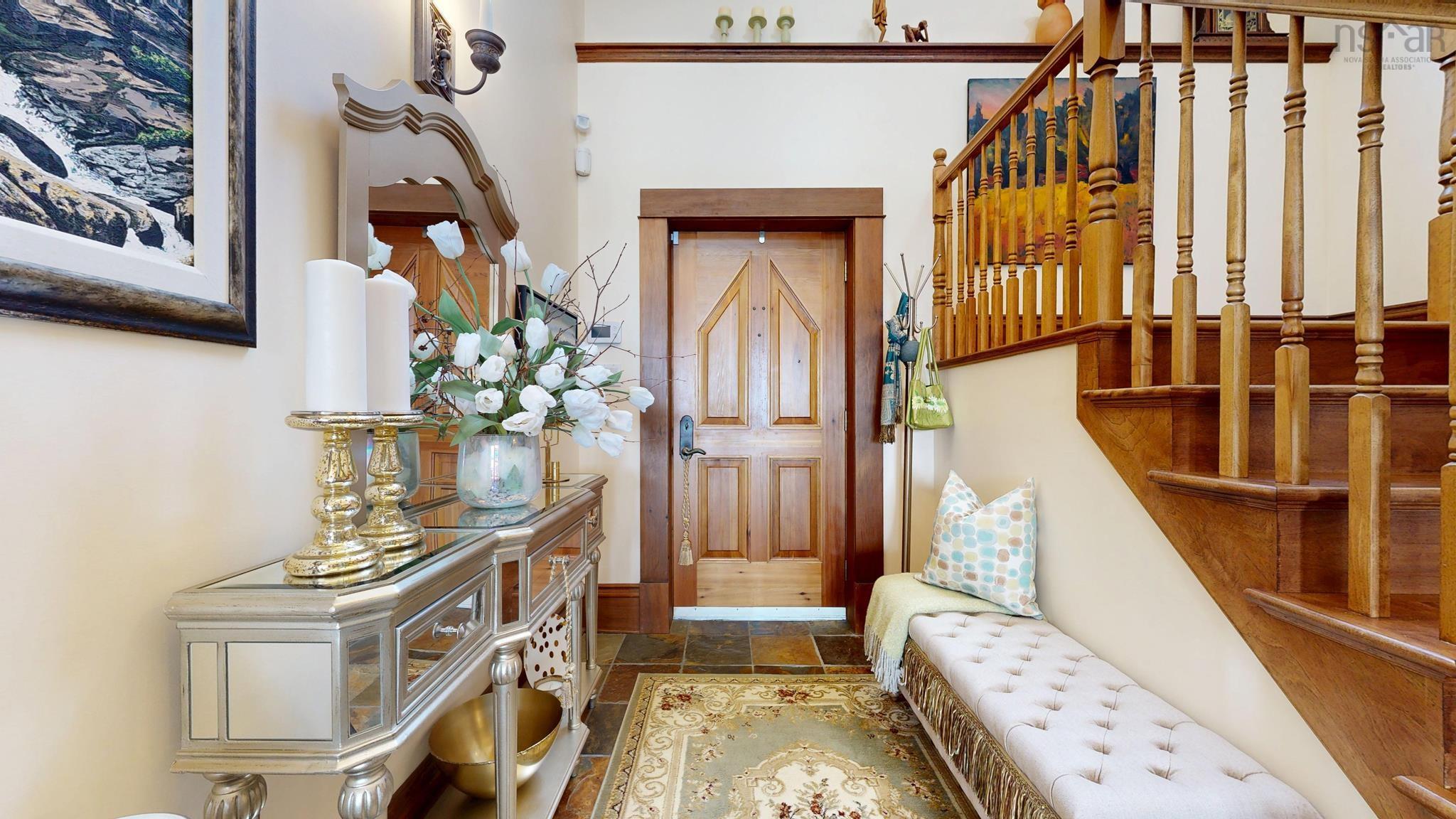$1,395,000.00: 92 Deer Run, Conquerall Mills