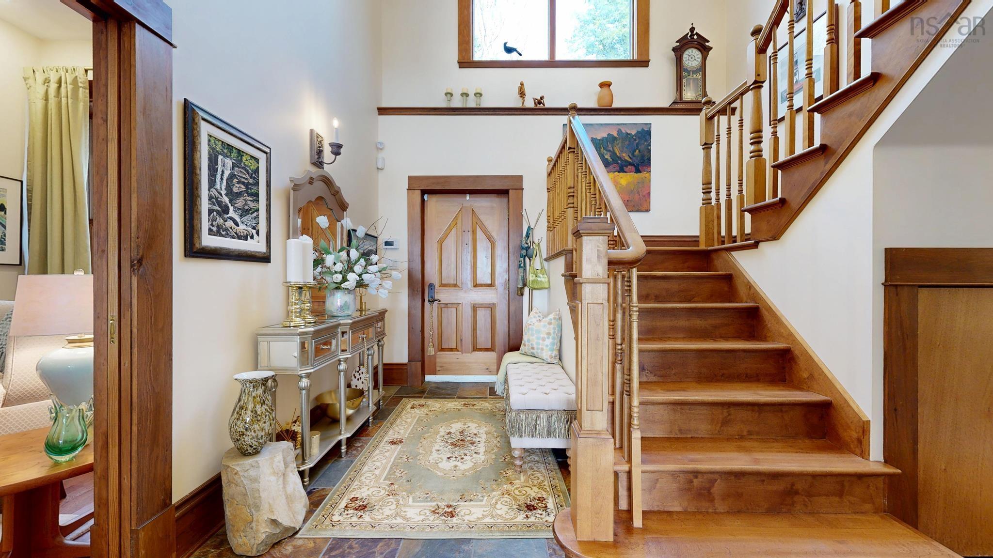 $1,395,000.00: 92 Deer Run, Conquerall Mills